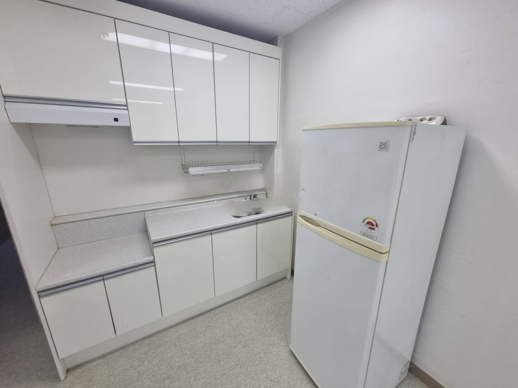 부산광역시 중구 중앙동4가 상가 썸네일 2