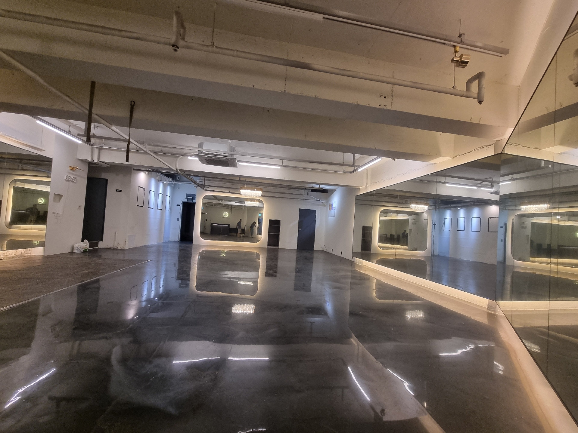 부산광역시 부산진구 전포동 상가 - 1