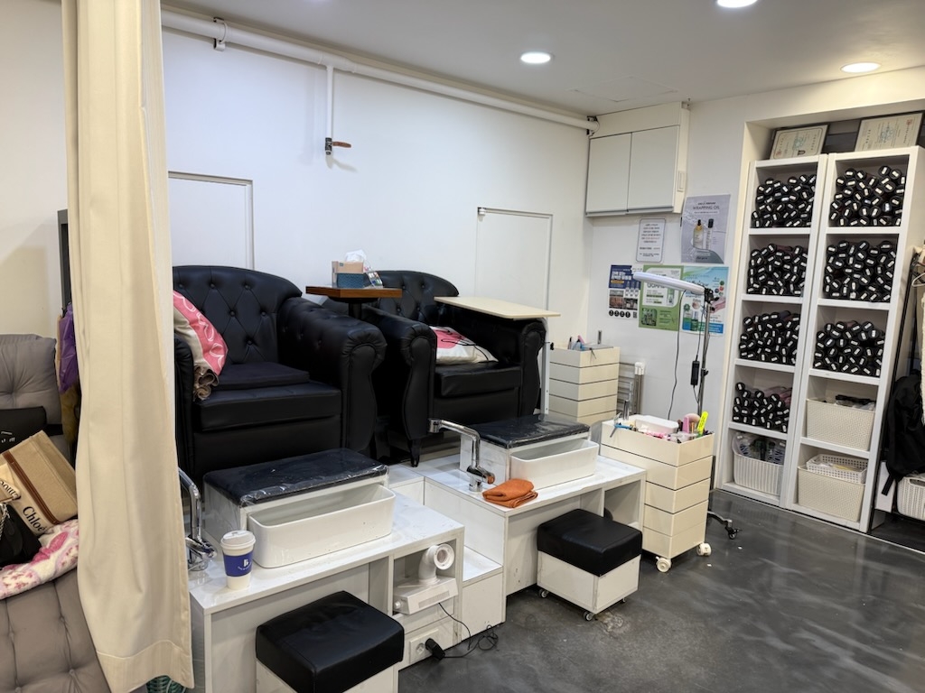 부산광역시 부산진구 전포동 상가 - 1