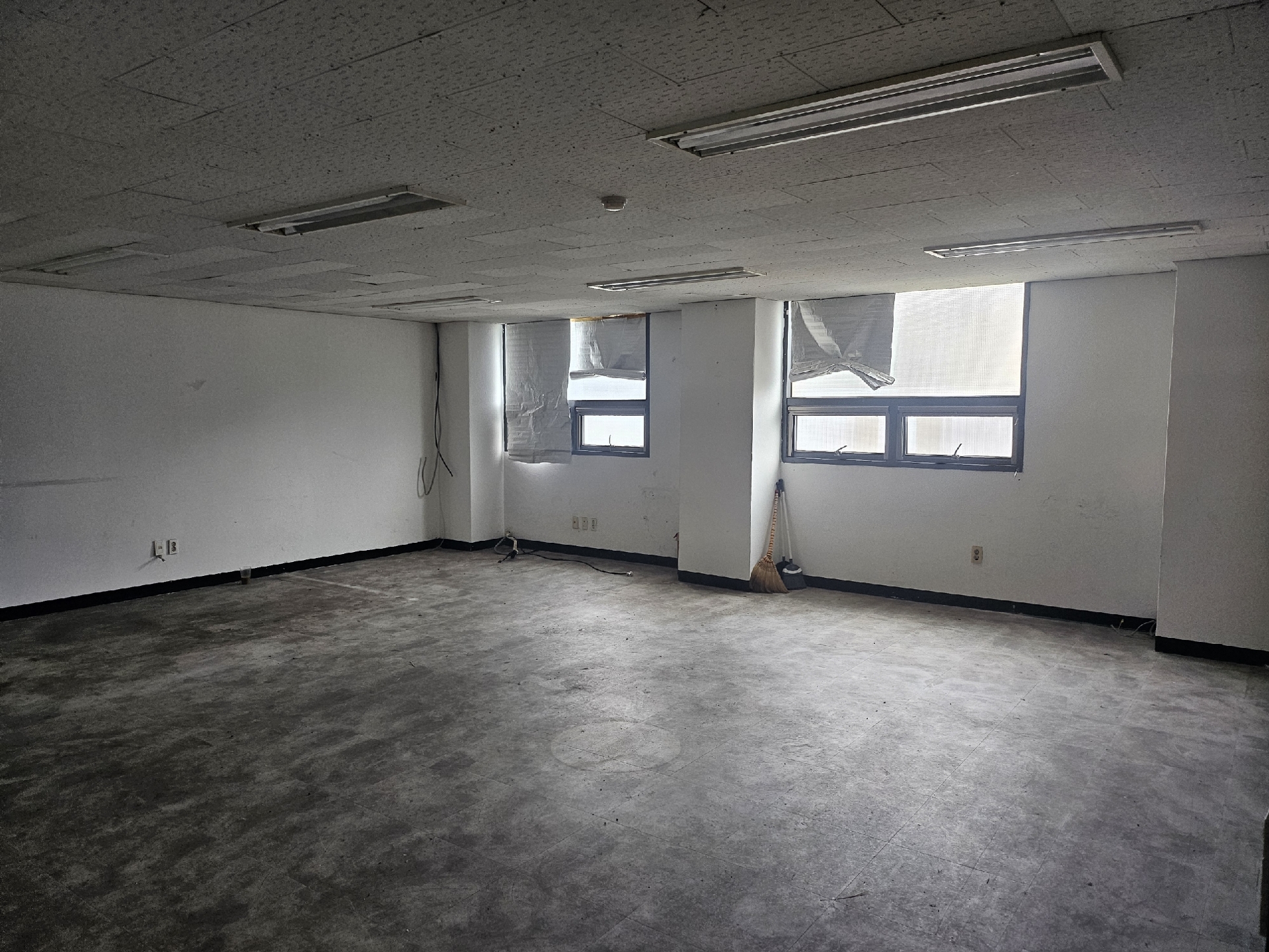 부산광역시 부산진구 부전동 상가 - 1