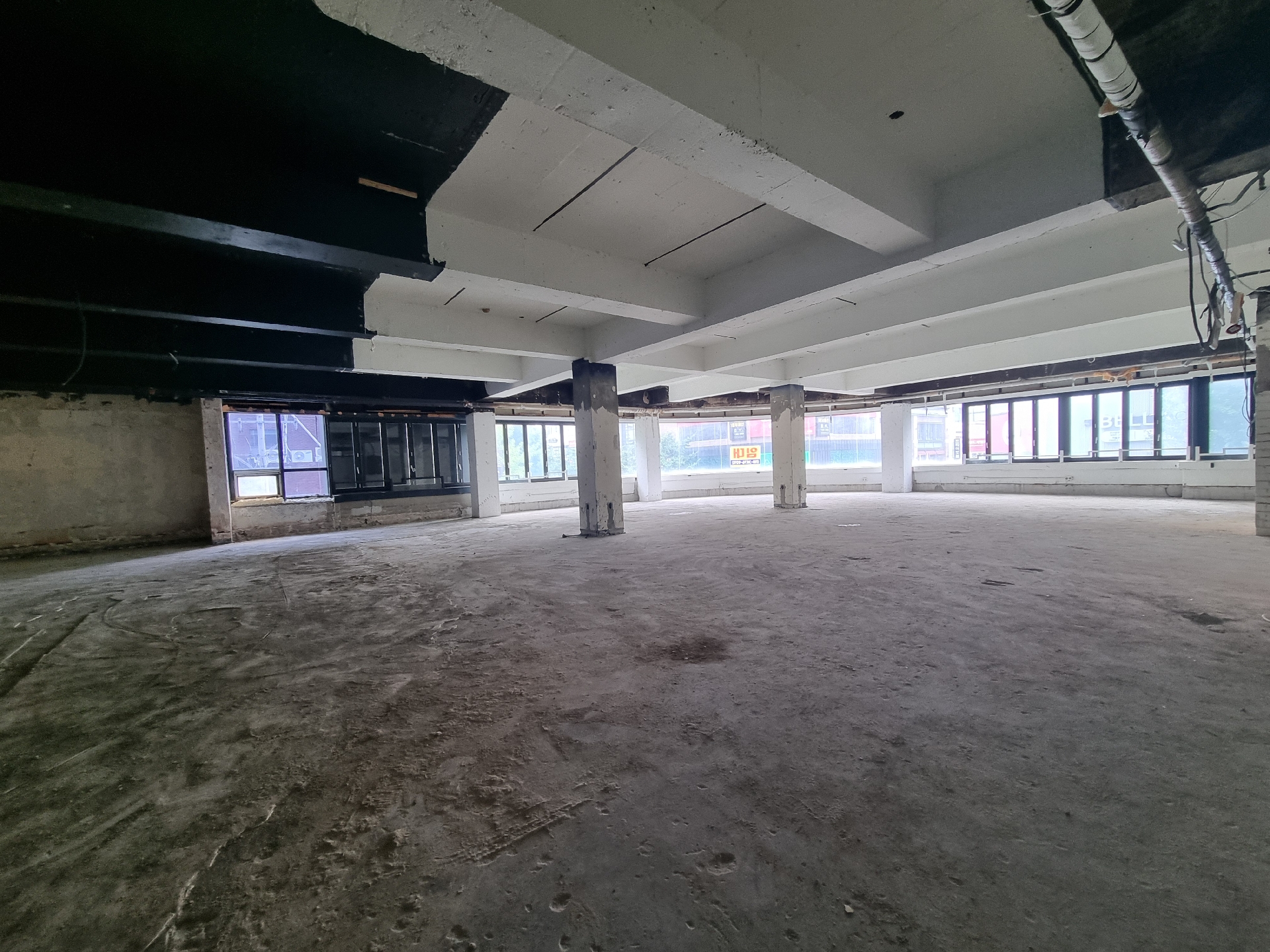 부산광역시 부산진구 전포동 상가 - 1