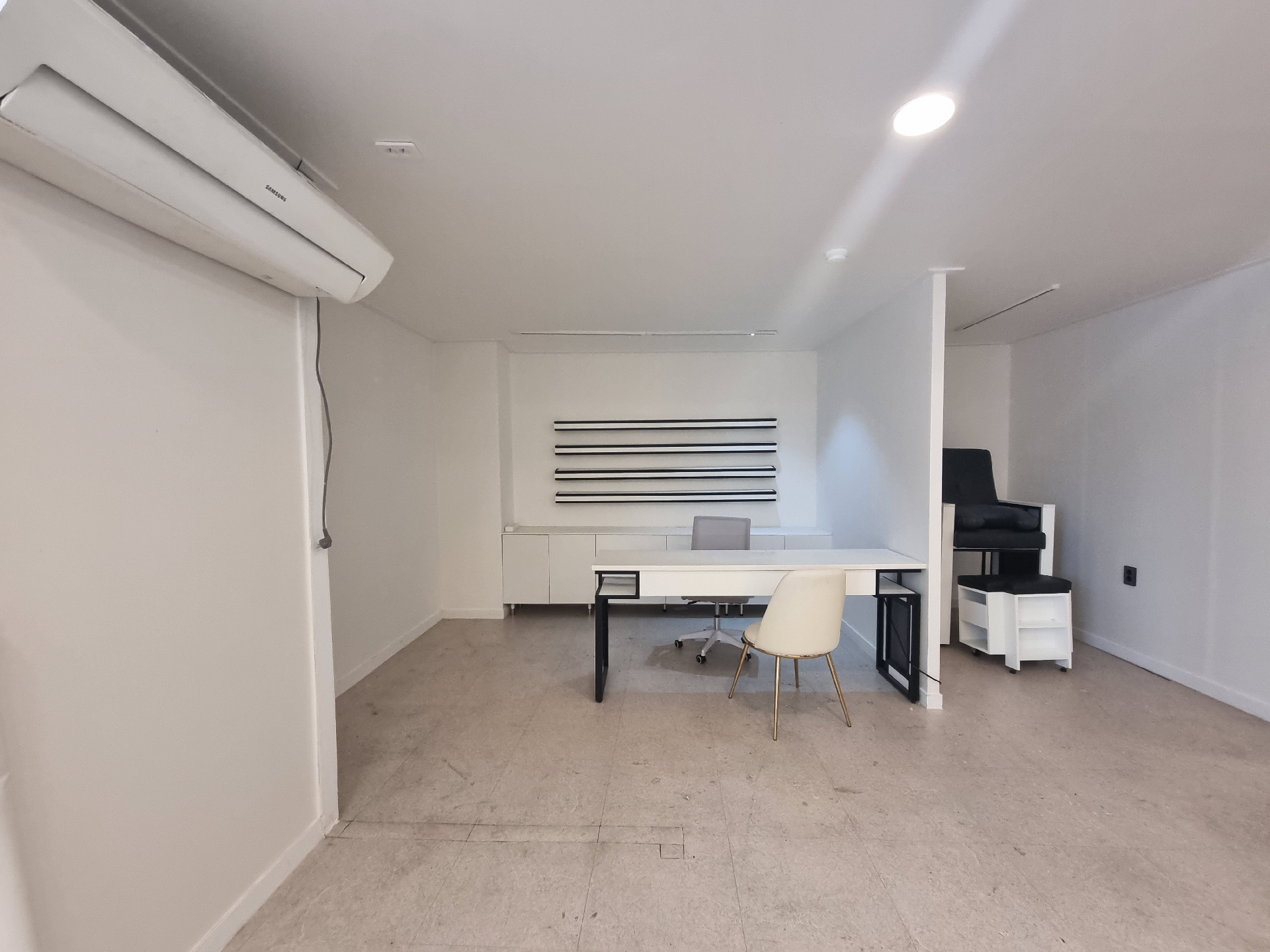 부산광역시 부산진구 전포동 상가 - 1