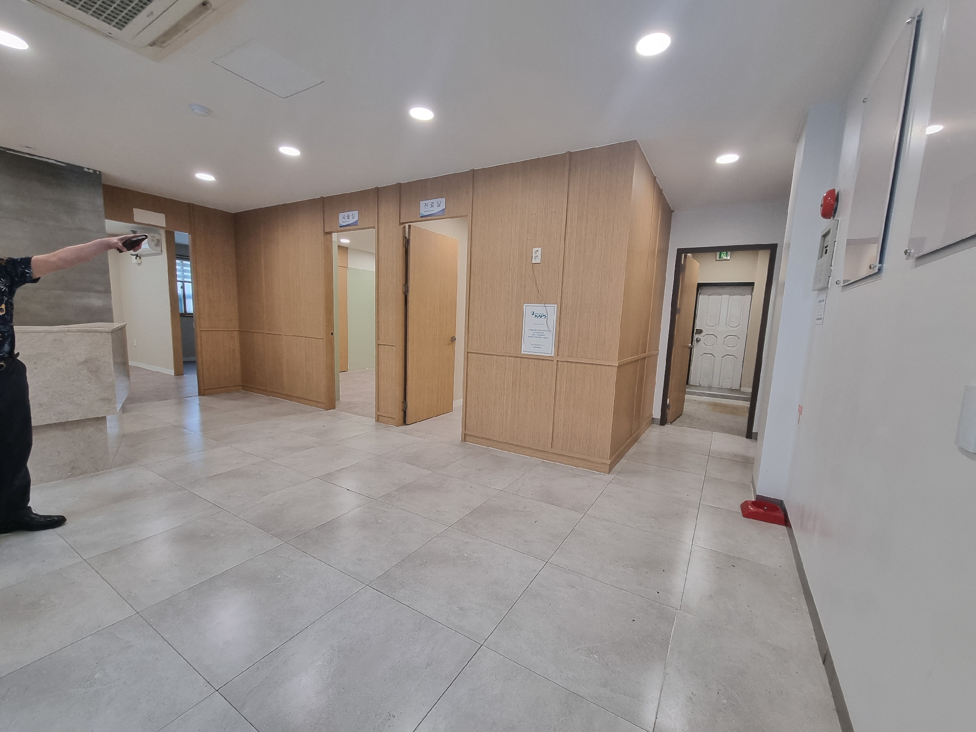 부산광역시 남구 대연동 사무실 썸네일 2