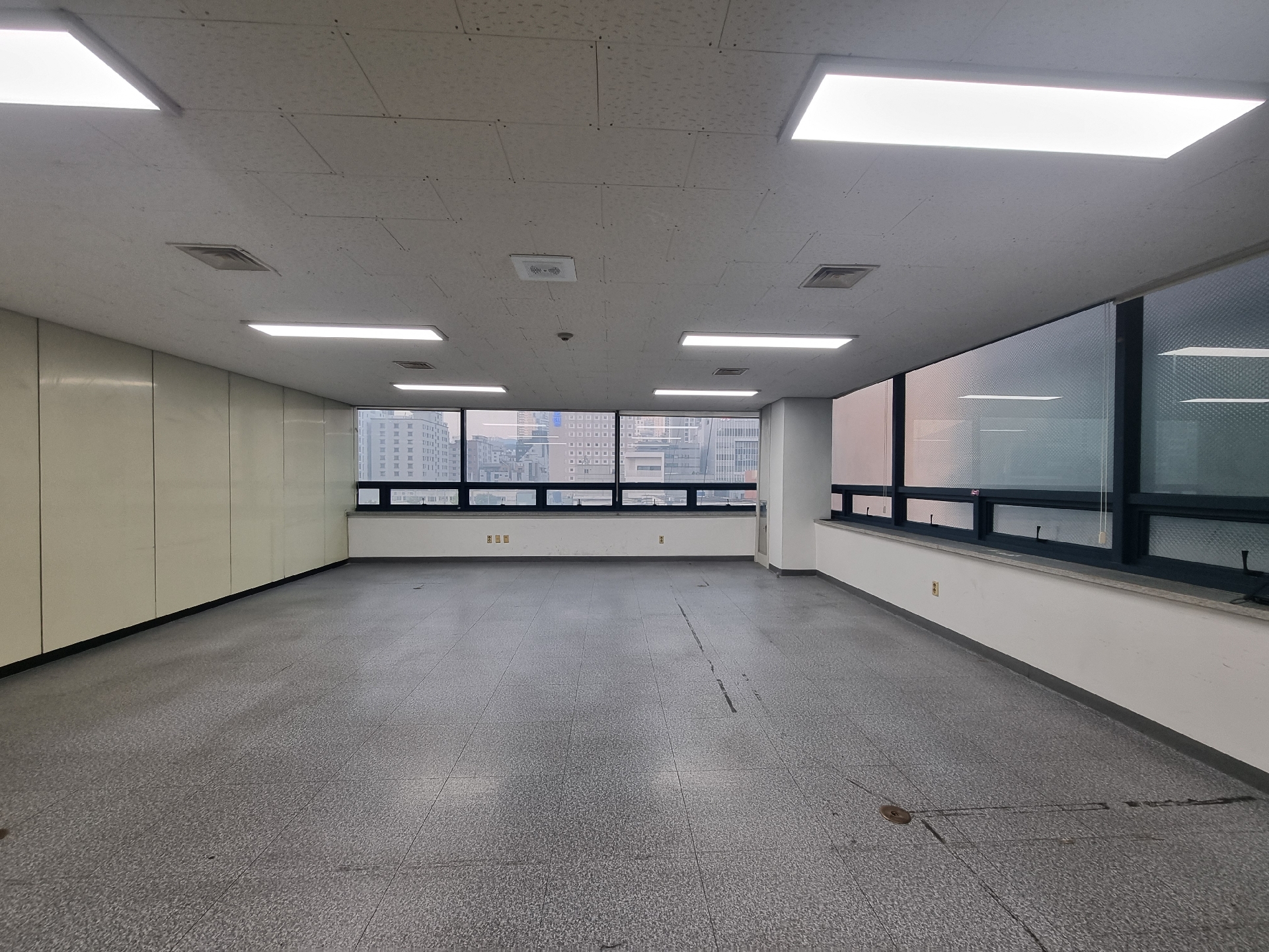 부산광역시 부산진구 전포동 사무실 썸네일 2