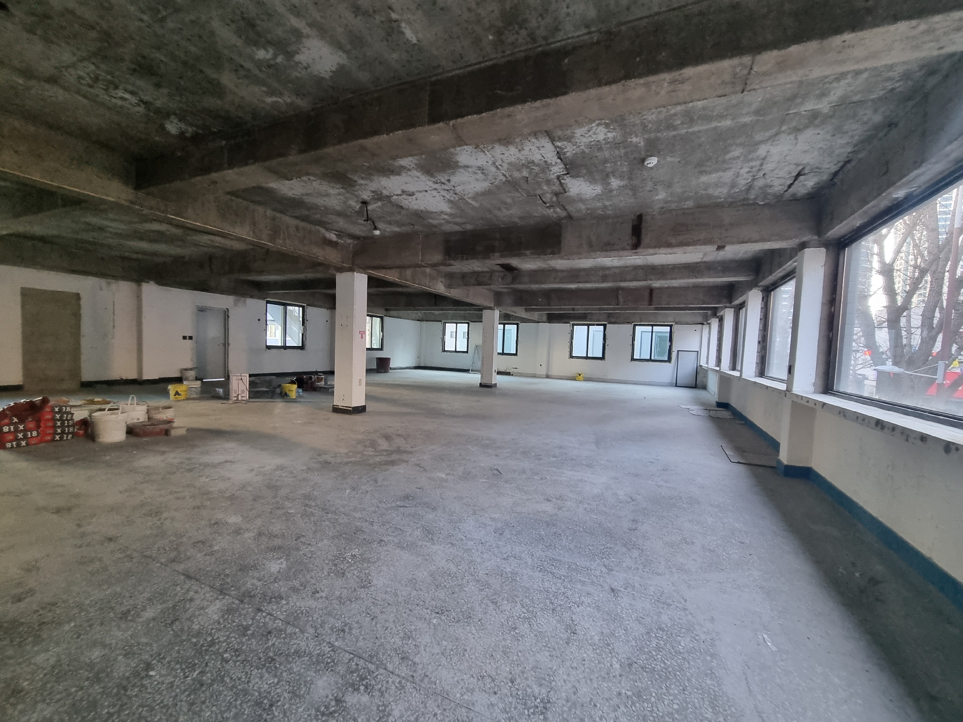 부산광역시 부산진구 전포동 상가 - 1