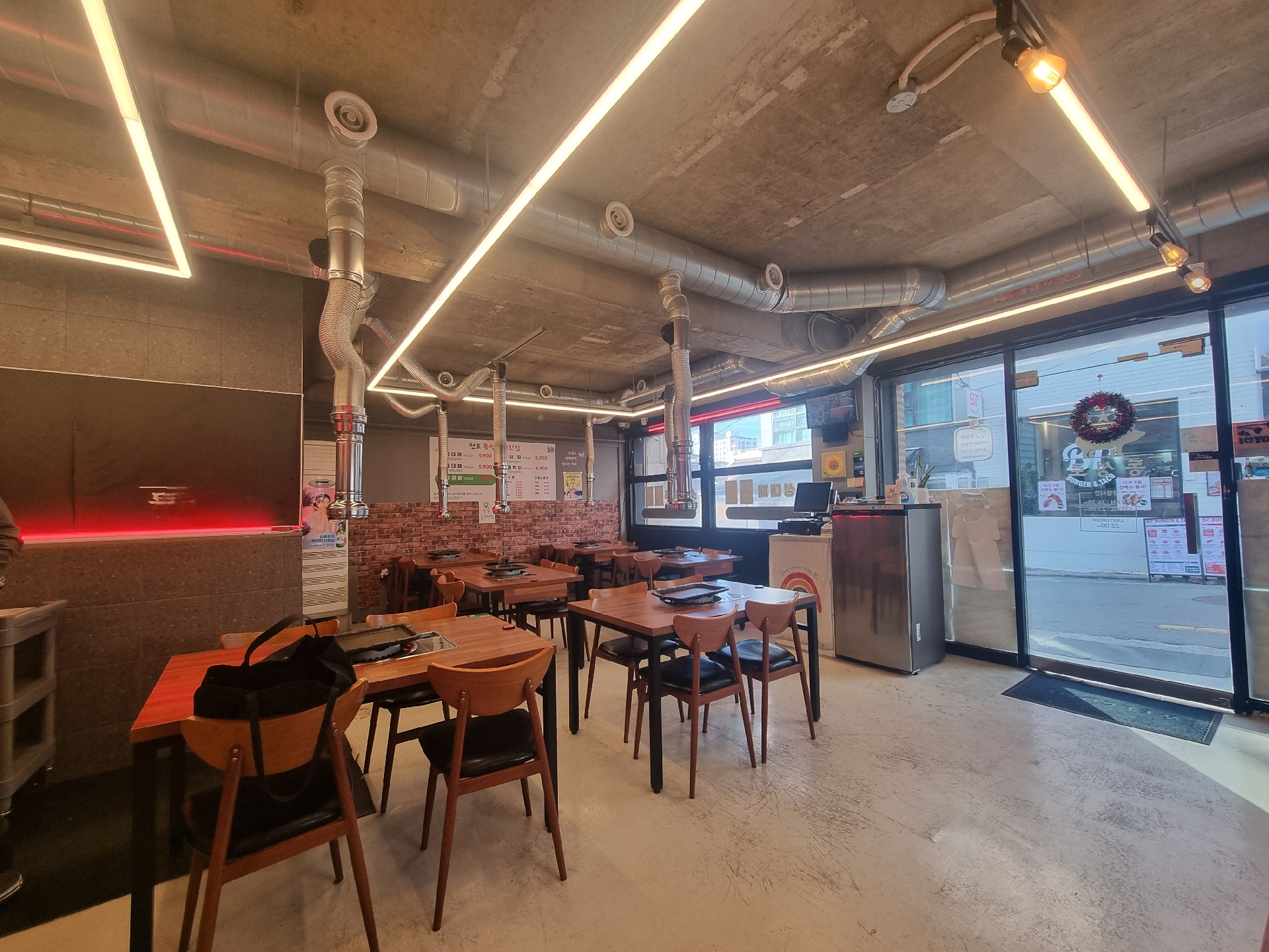 부산광역시 부산진구 전포동 상가 - 1