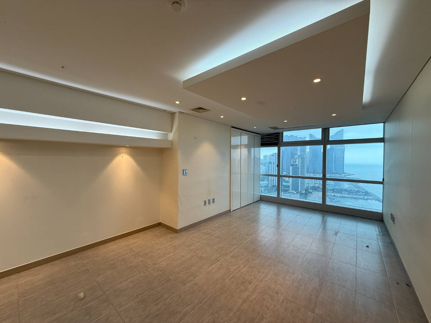 부산광역시 해운대구 우동 사무실 - 1