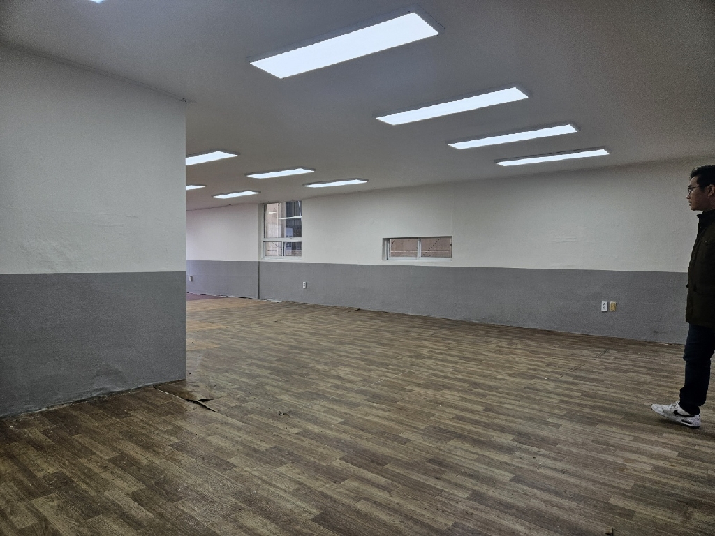 부산광역시 동구 범일동 사무실 썸네일 4