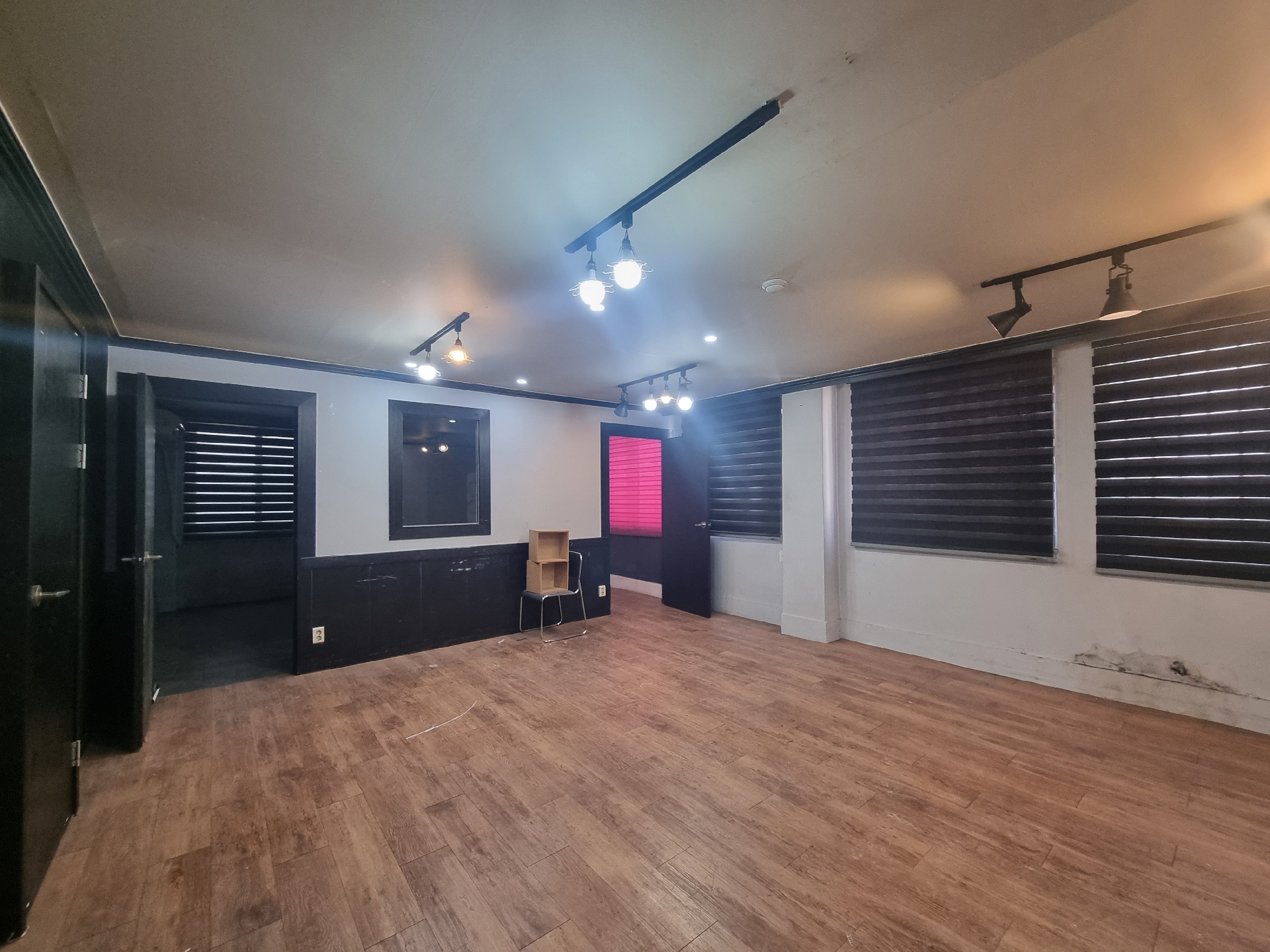 부산광역시 부산진구 부전동 상가 - 1