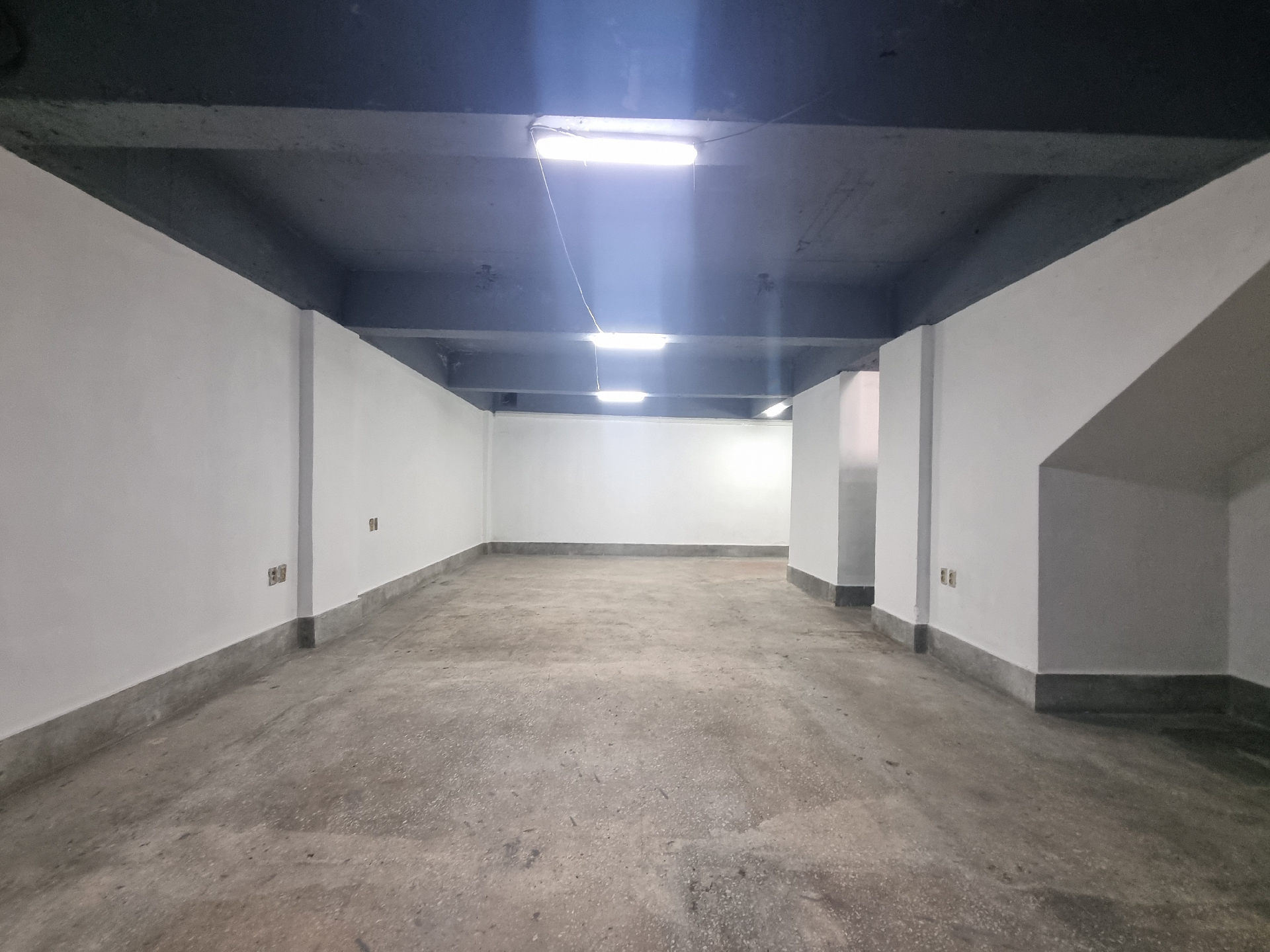 부산광역시 부산진구 전포동 상가 - 1