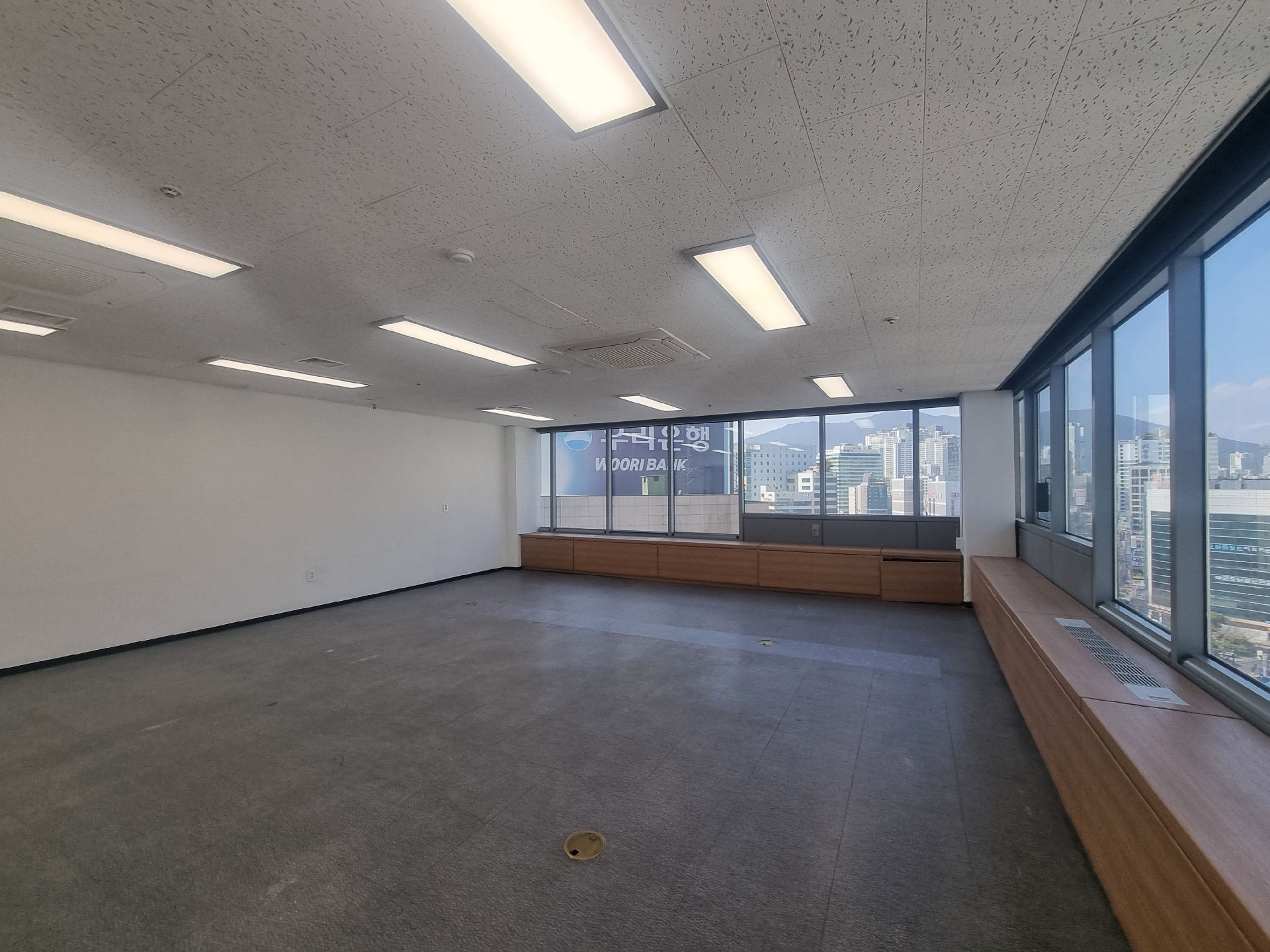 부산광역시 부산진구 부전동 사무실 - 1