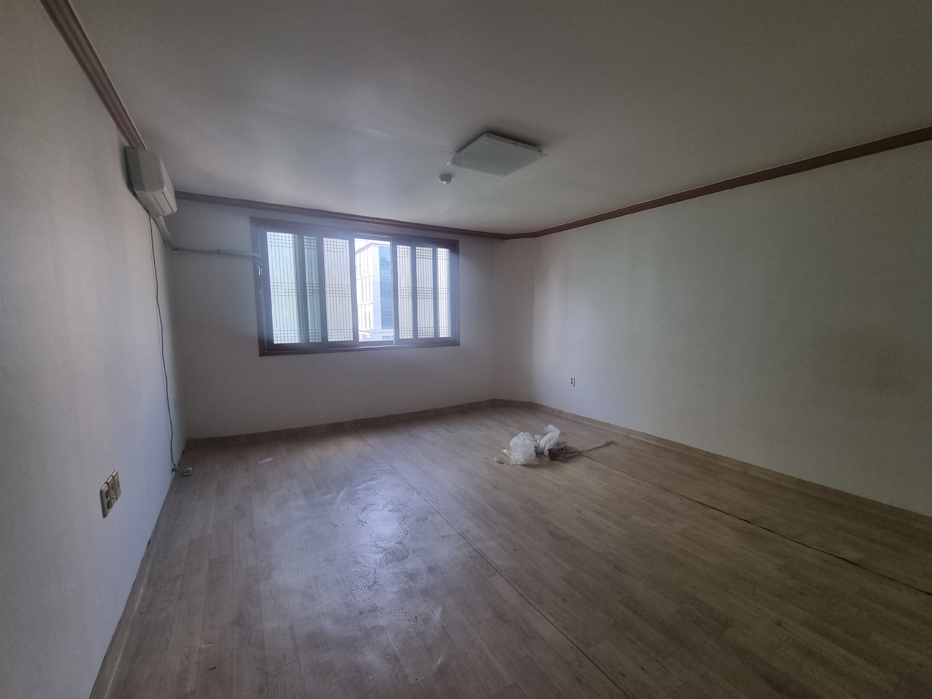 부산광역시 부산진구 전포동 상가 - 1