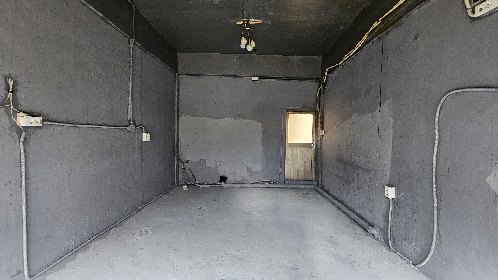 부산광역시 연제구 연산동 건물 - 1