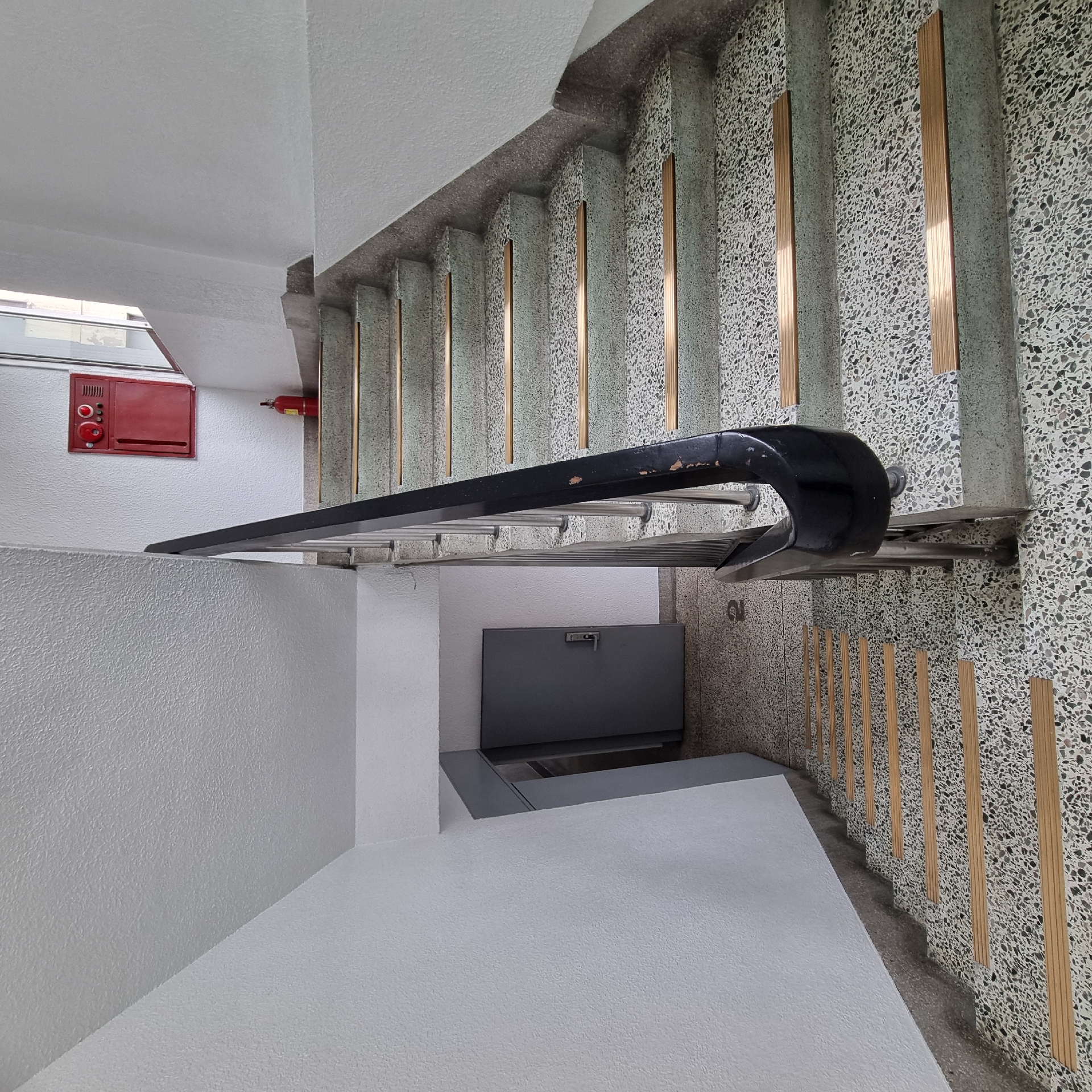 부산광역시 중구 중앙동4가 사무실 썸네일 6