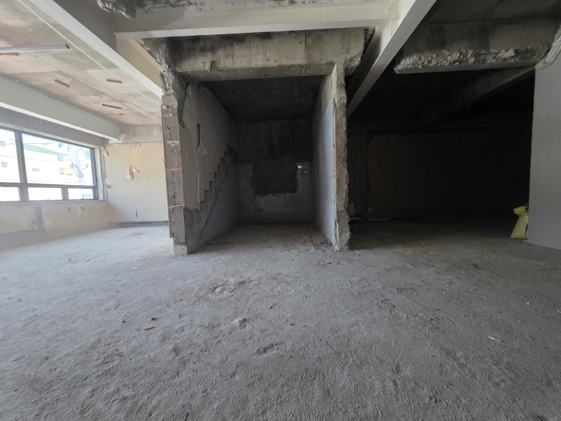 부산광역시 동구 수정동 사무실 썸네일 2