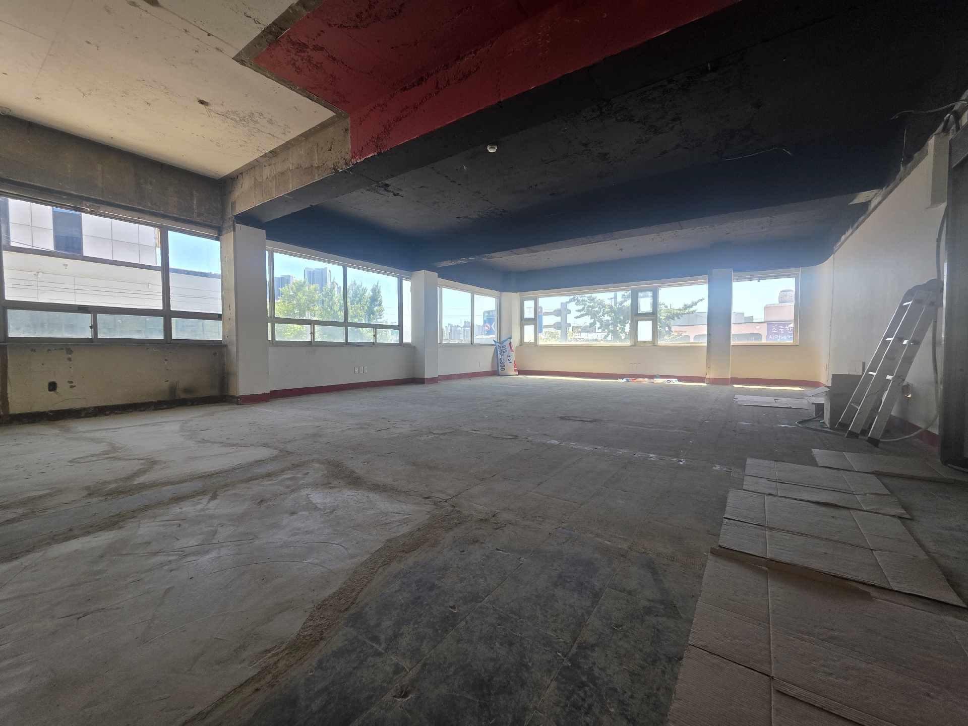 부산광역시 동구 수정동 상가 썸네일 2