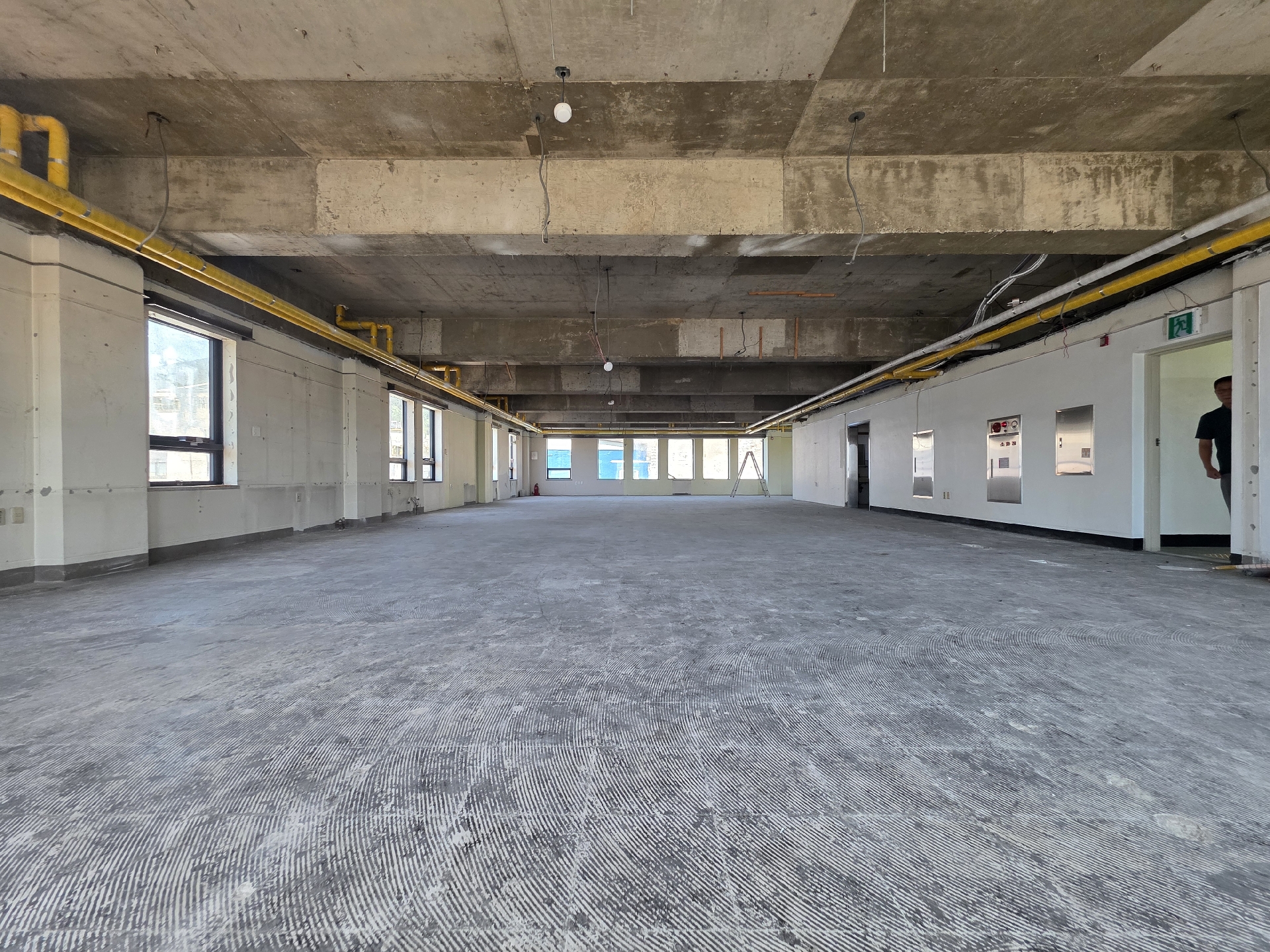 부산광역시 동구 수정동 사무실 - 1