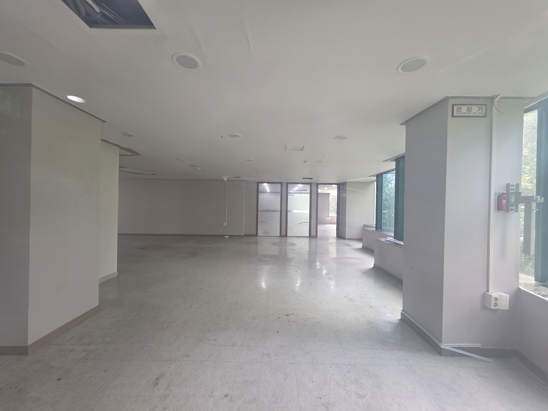 부산광역시 동구 초량동 상가 썸네일 2