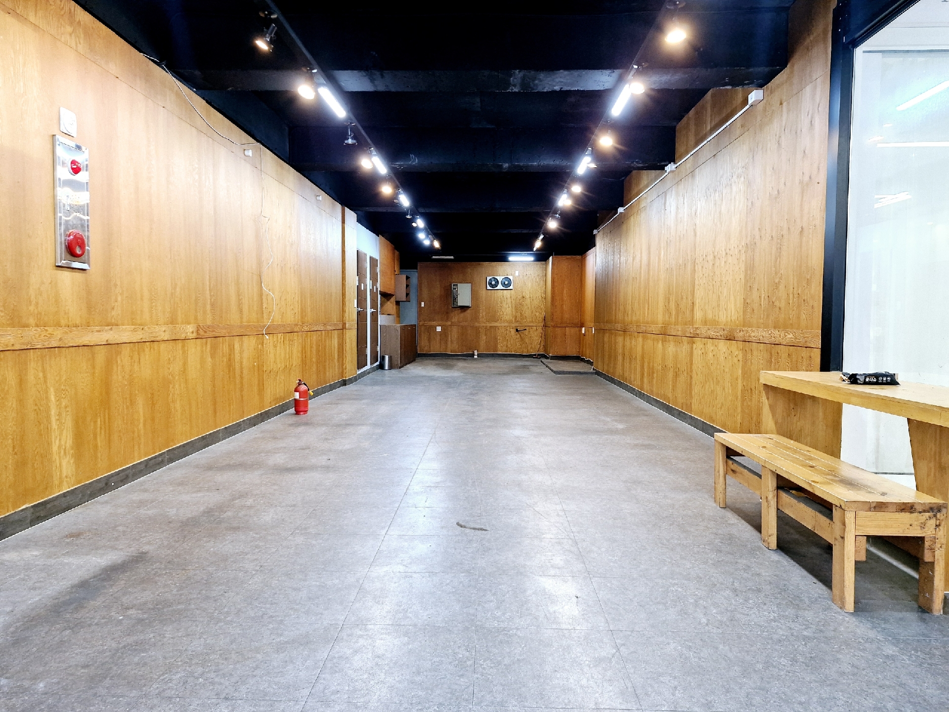 부산광역시 남구 대연동 상가 - 1