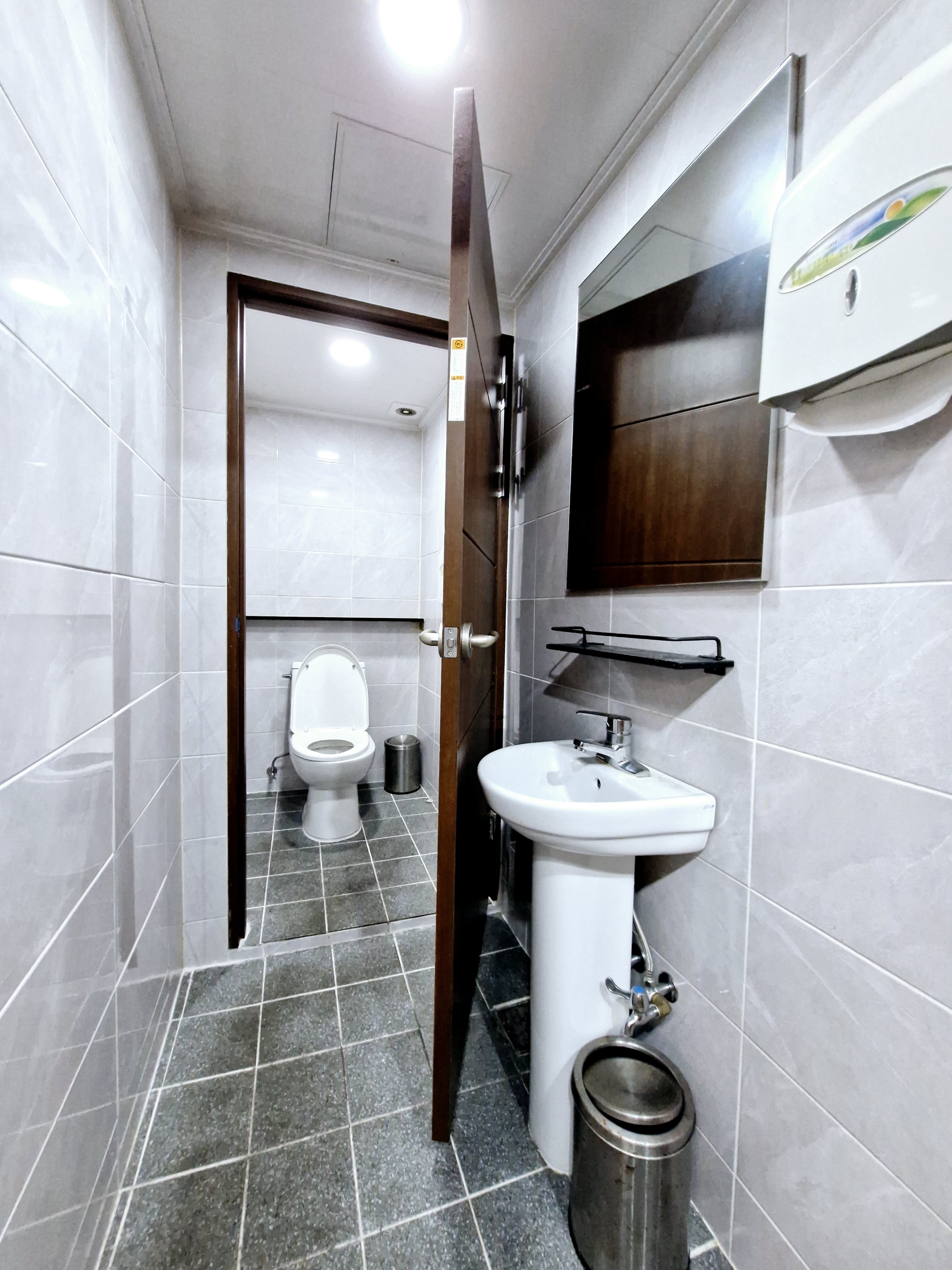 부산광역시 남구 대연동 상가 썸네일 6