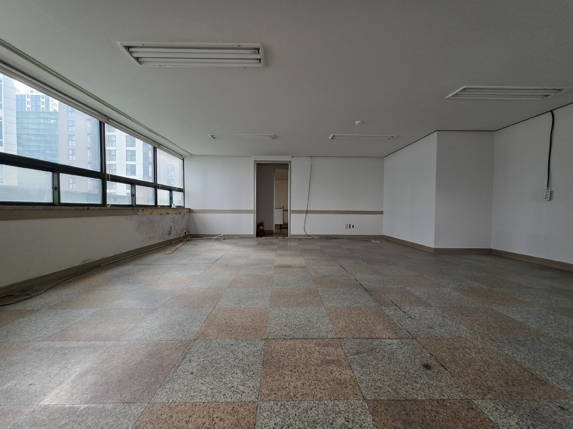 부산광역시 부산진구 부전동 사무실 썸네일 2