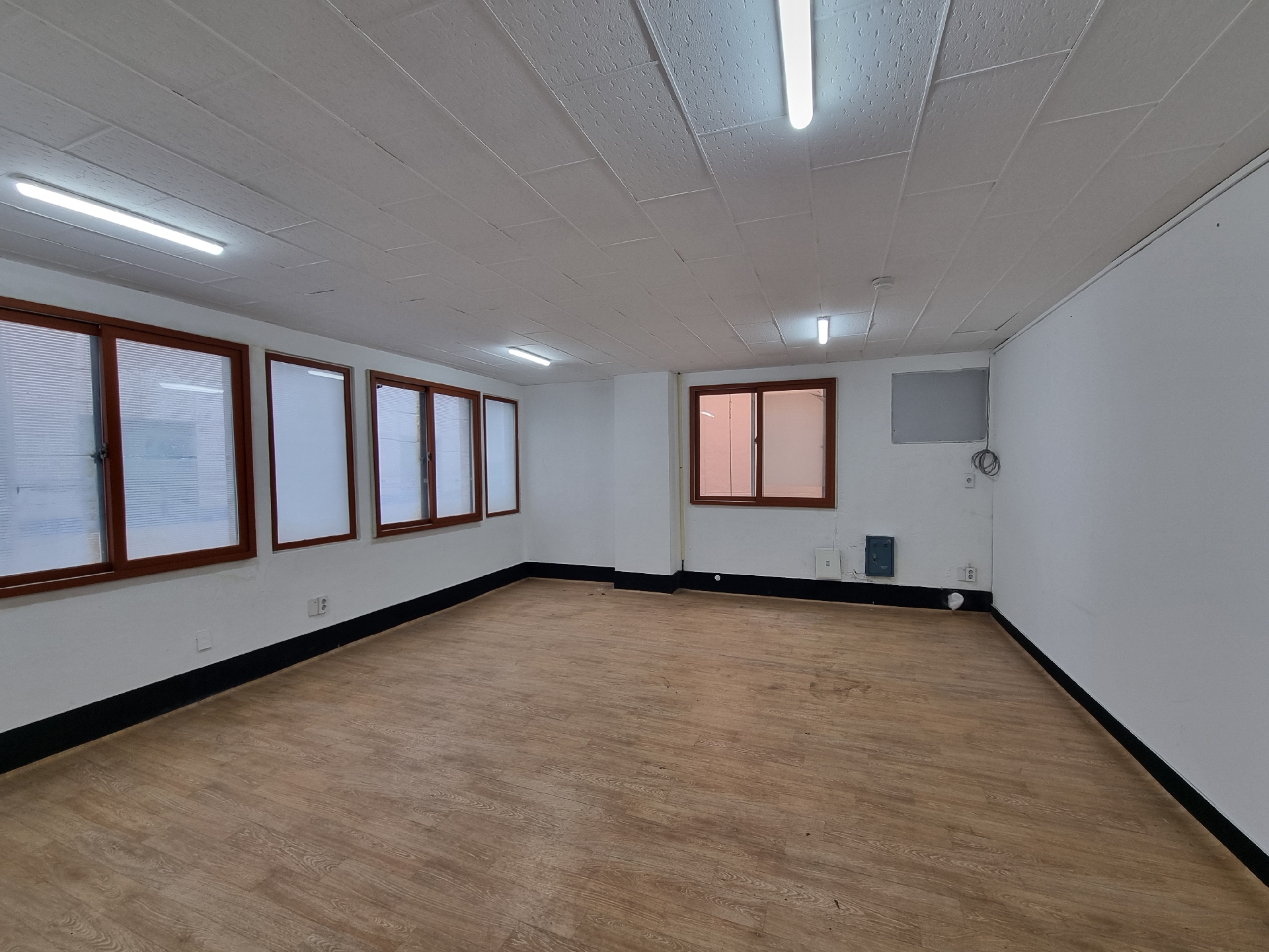 부산광역시 중구 중앙동4가 사무실 썸네일 4