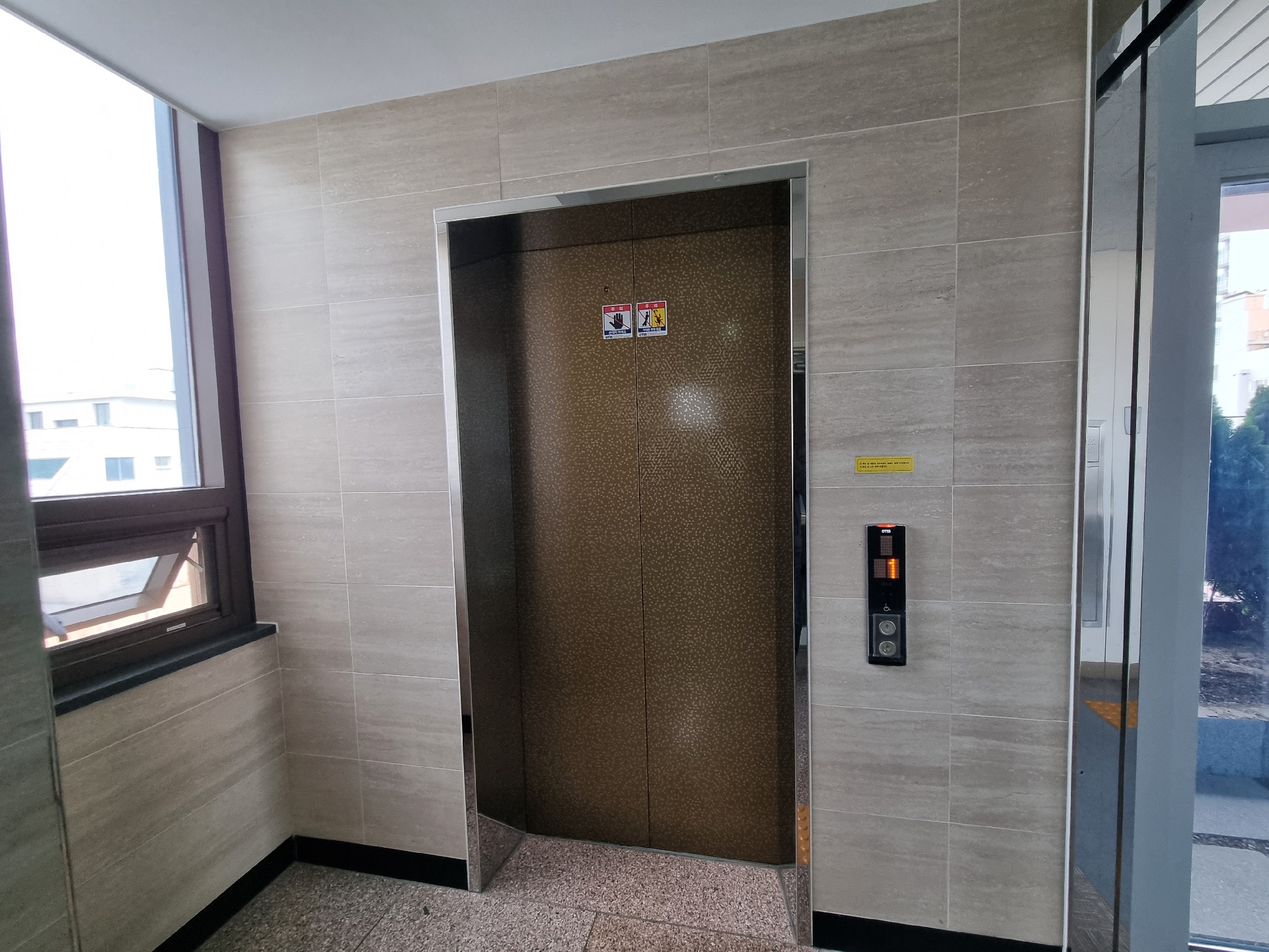 부산광역시 중구 중앙동4가 사무실 썸네일 8