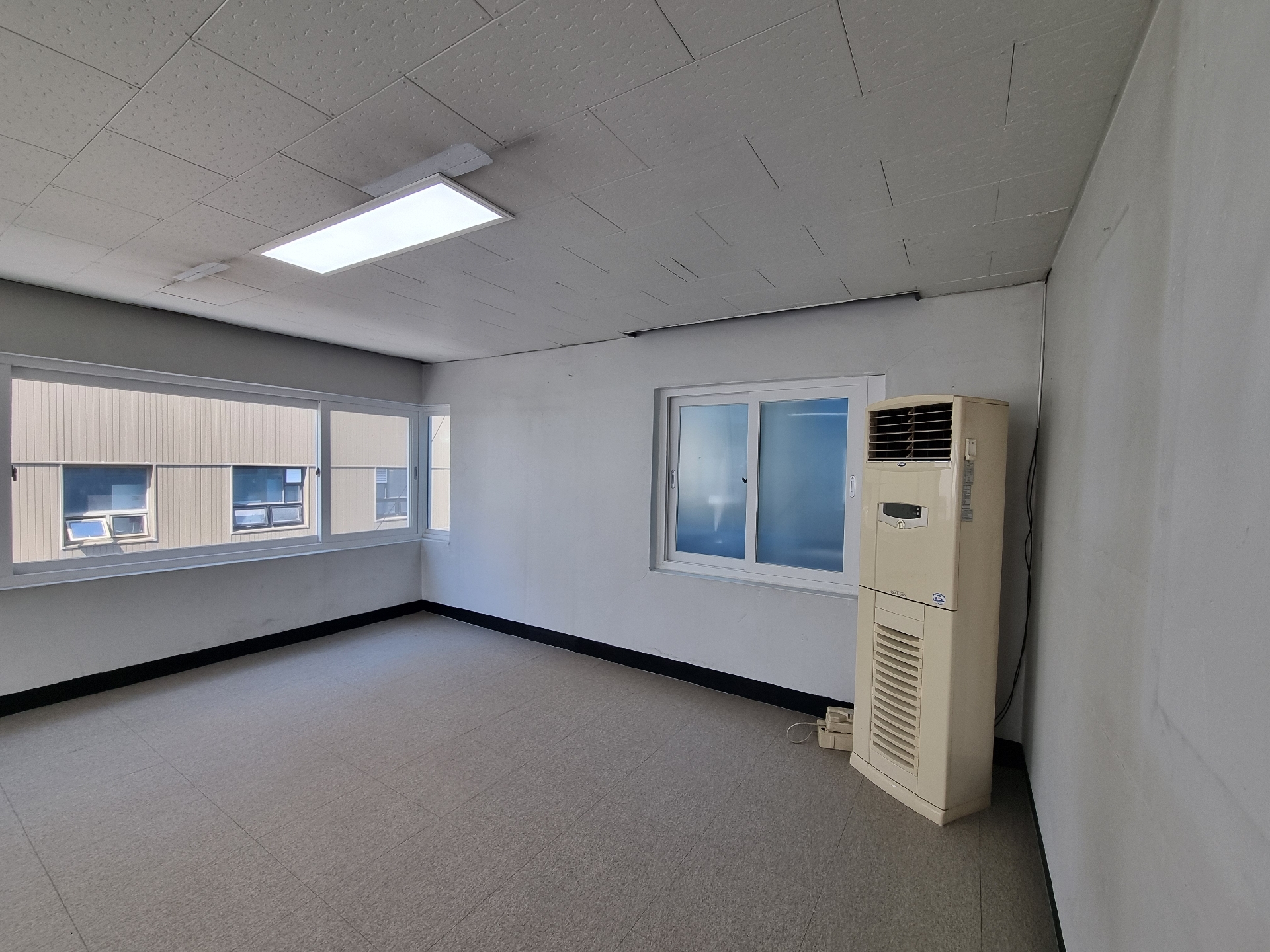 부산광역시 중구 중앙동4가 사무실 썸네일 4