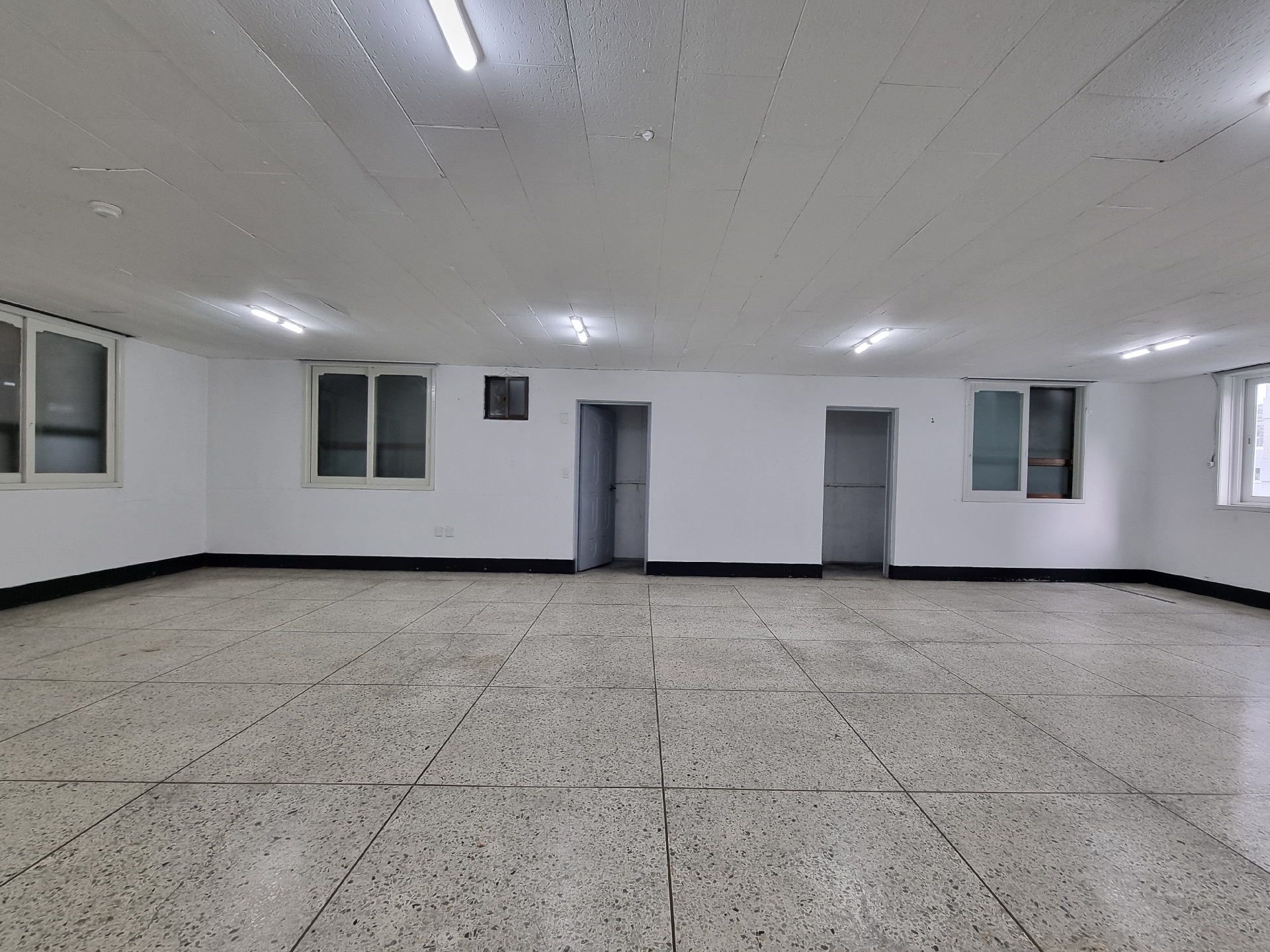 부산광역시 동구 초량동 사무실 썸네일 4