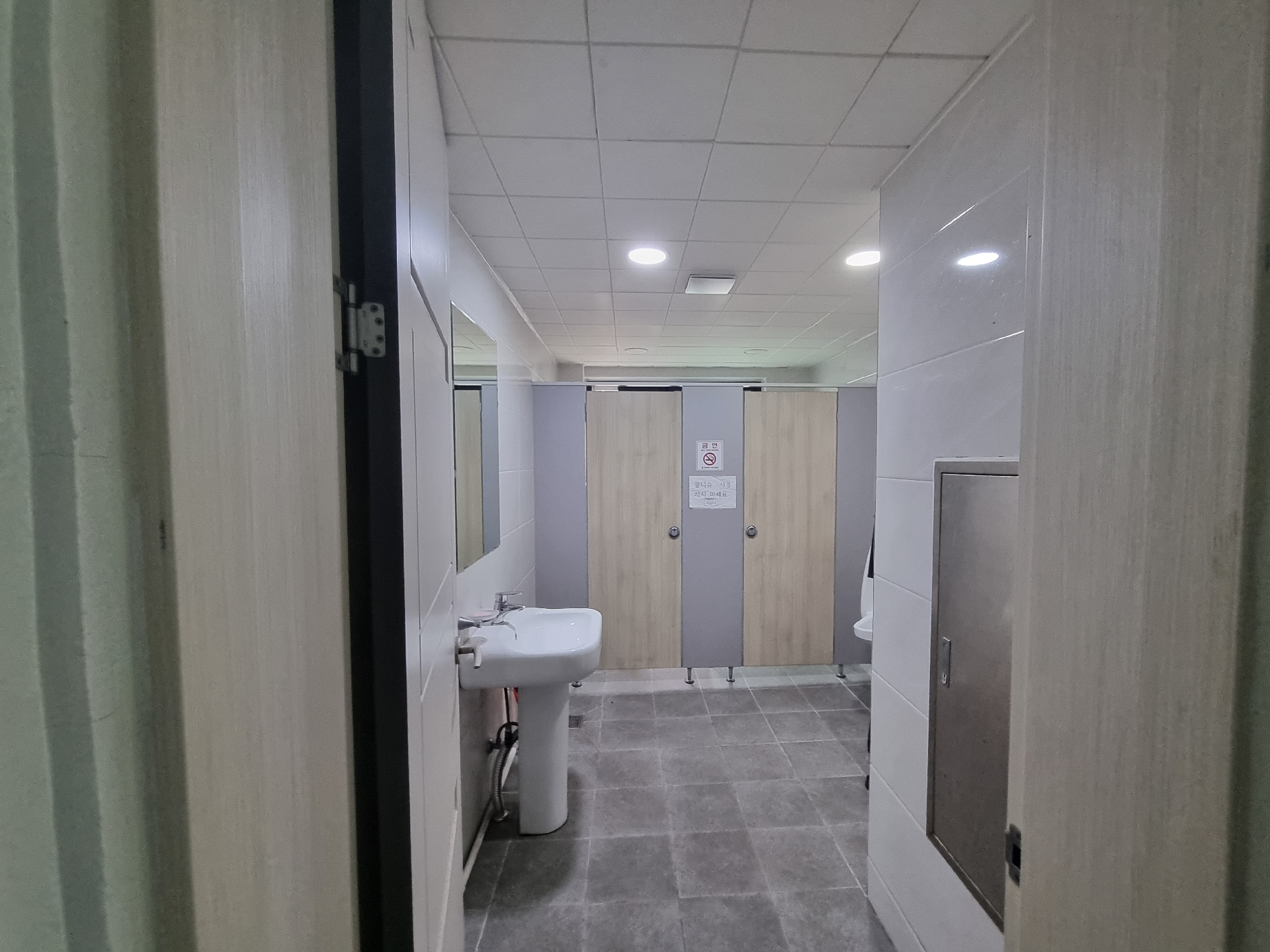 부산광역시 중구 중앙동4가 사무실 썸네일 6