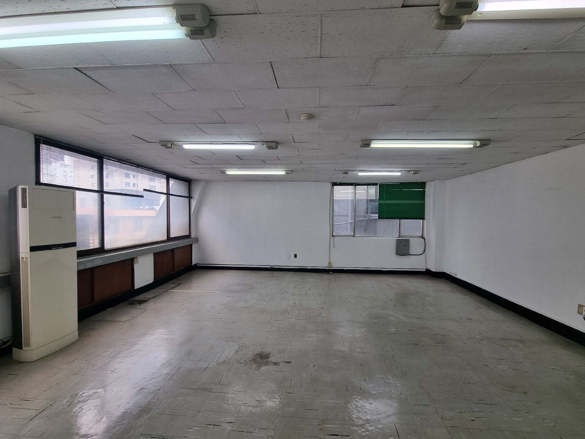 부산광역시 중구 중앙동4가 사무실 썸네일 2