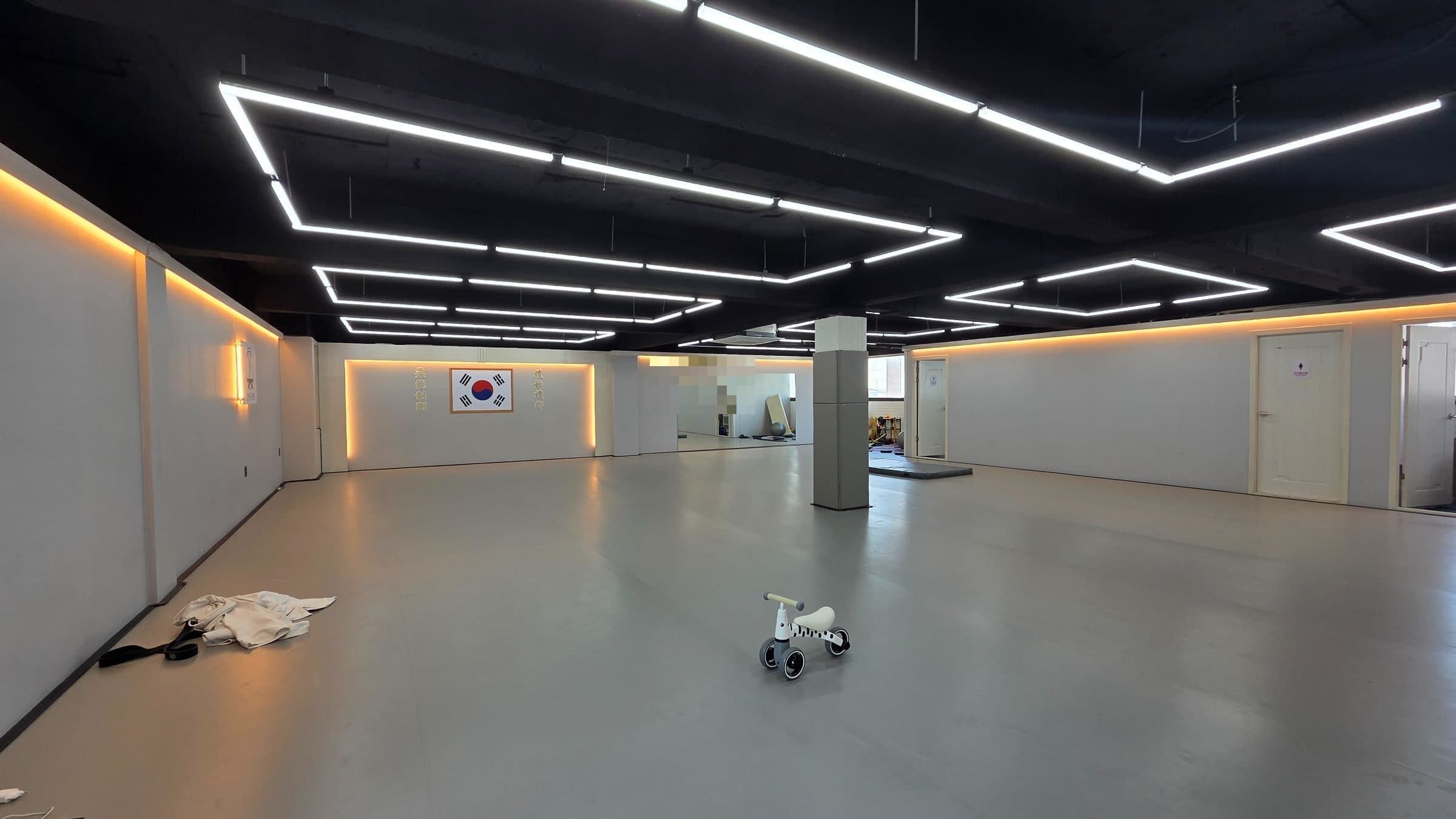 부산광역시 연제구 거제동 사무실 썸네일 2