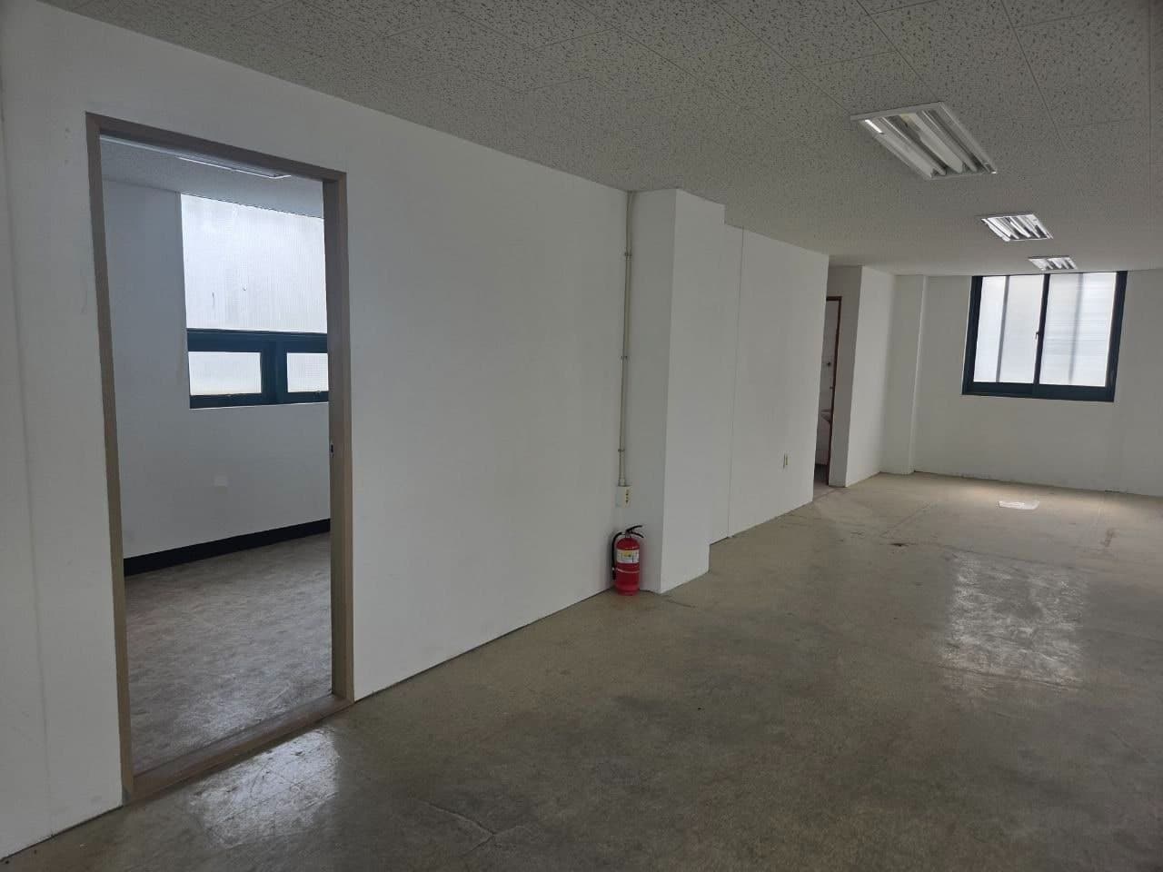 부산광역시 연제구 연산동 사무실 썸네일 2