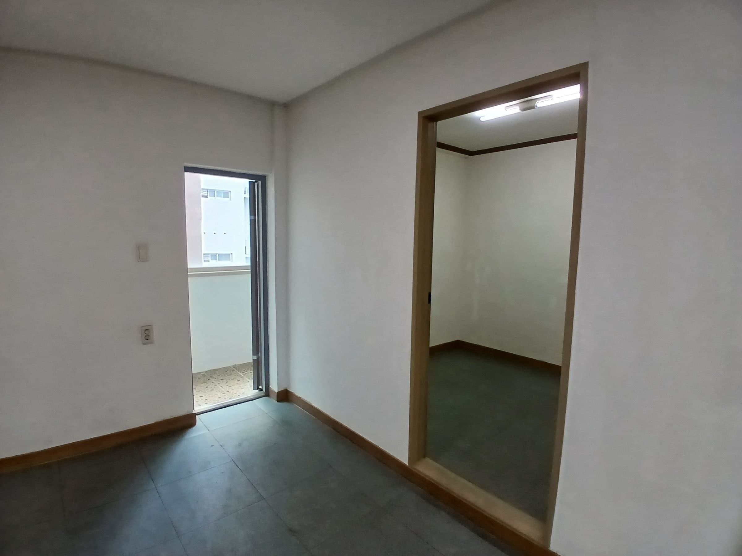부산광역시 연제구 연산동 사무실 썸네일 8