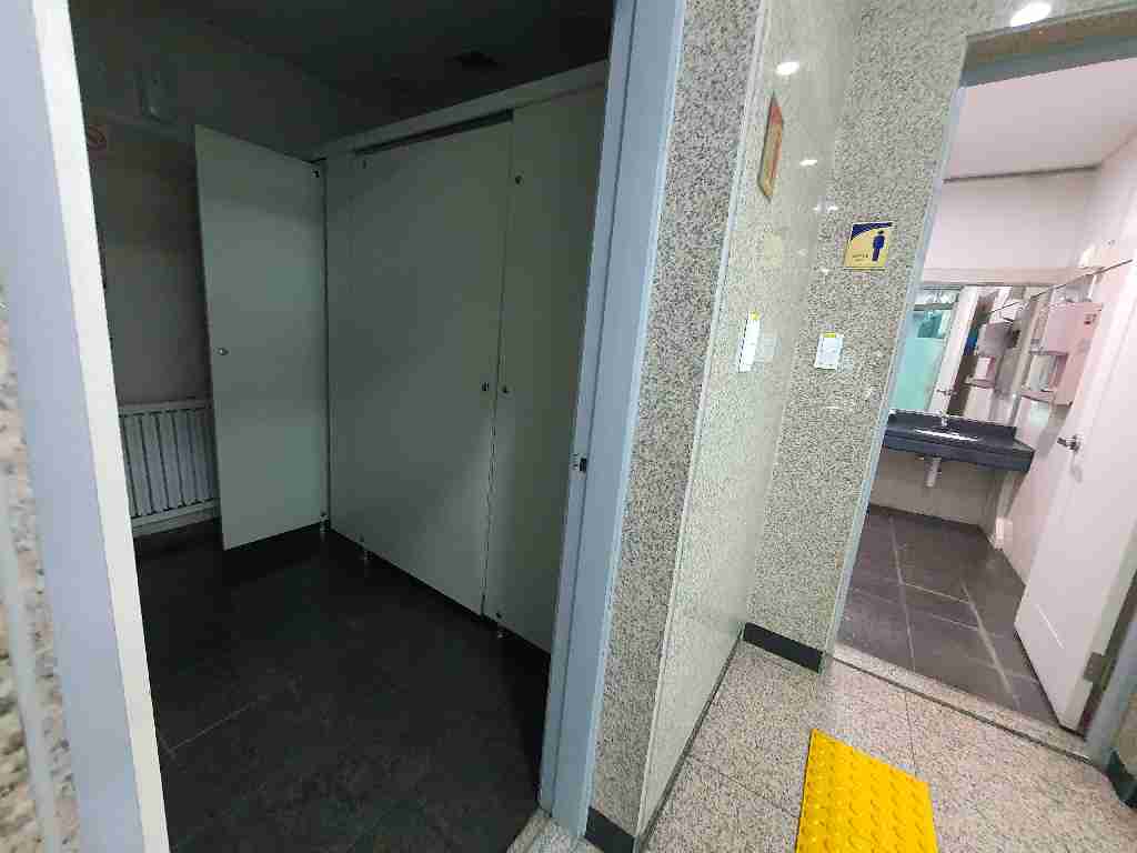 부산광역시 연제구 연산동 사무실 썸네일 3