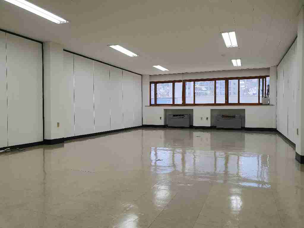 부산광역시 중구 중앙동4가 사무실 - 1