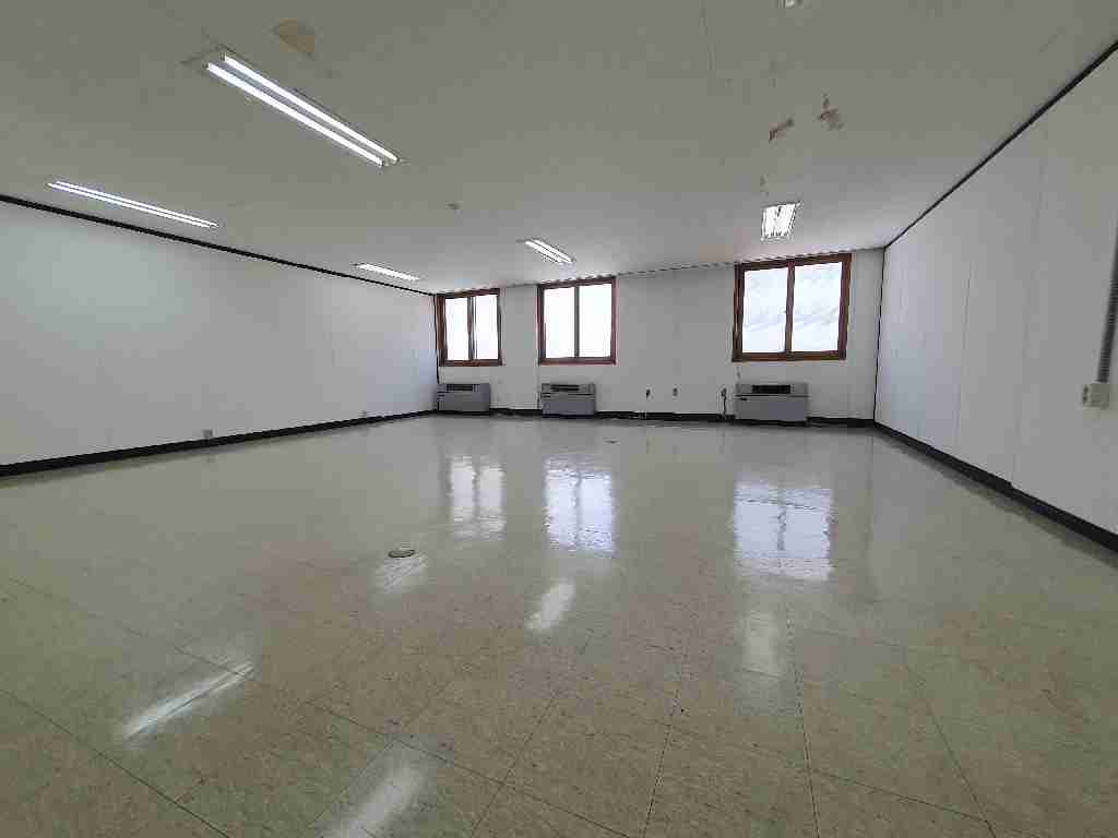 부산광역시 중구 중앙동4가 사무실 썸네일 2