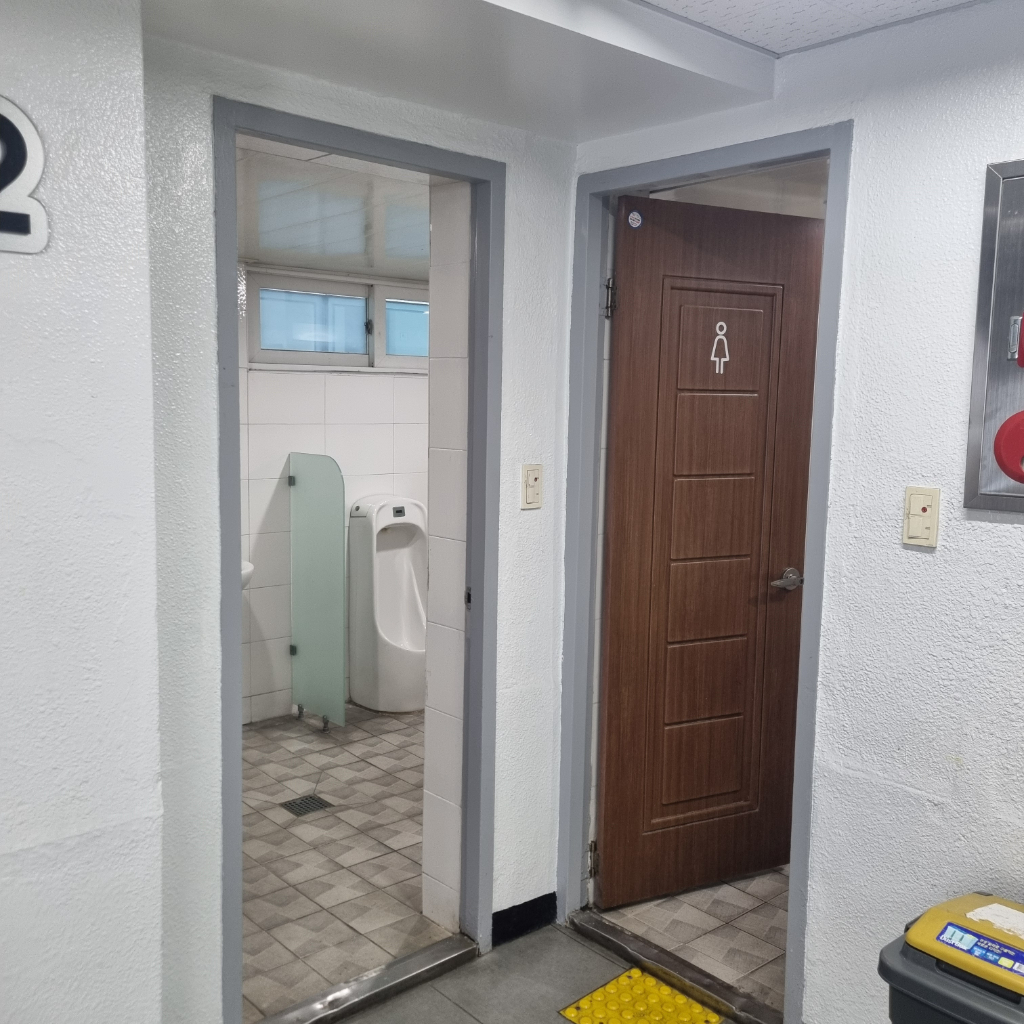 부산광역시 중구 중앙동 상가 썸네일 4