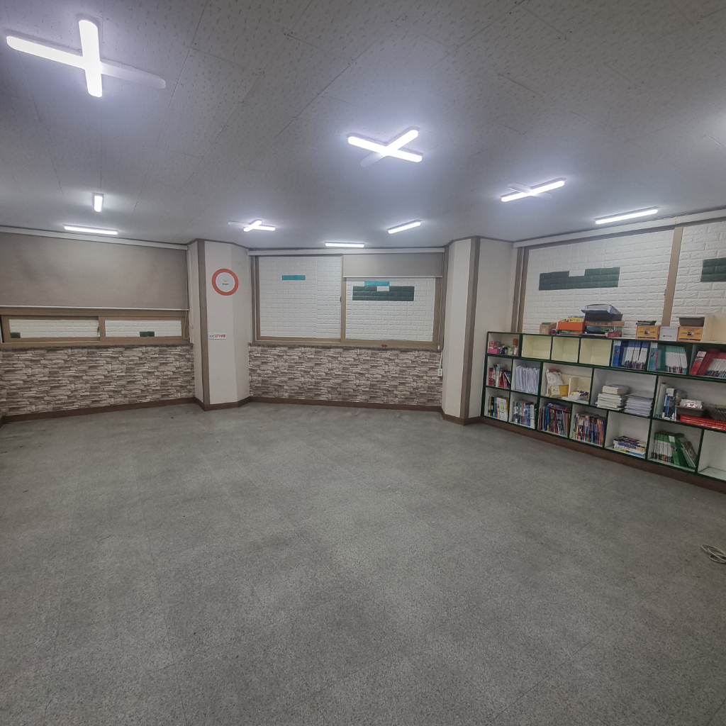 부산광역시 동구 수정동 사무실 - 1