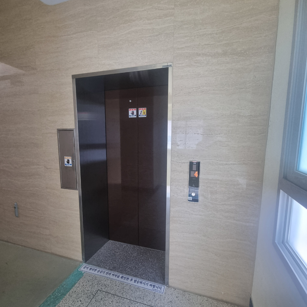 부산광역시 중구 중앙동4가 사무실 썸네일 6