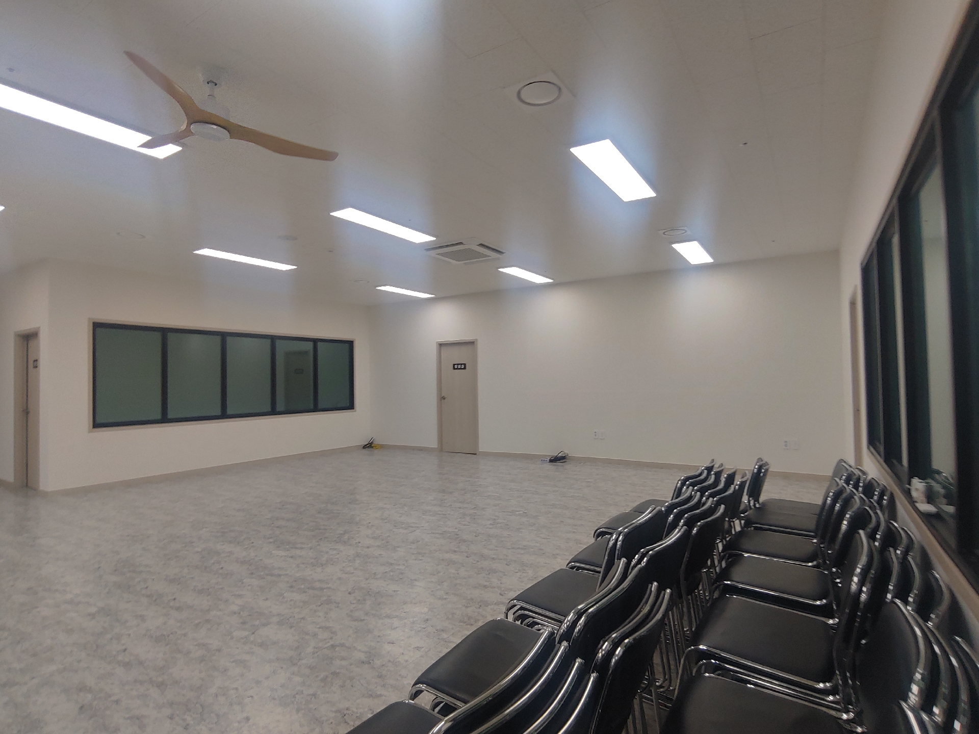 부산광역시 부산진구 부암동 상가 - 1