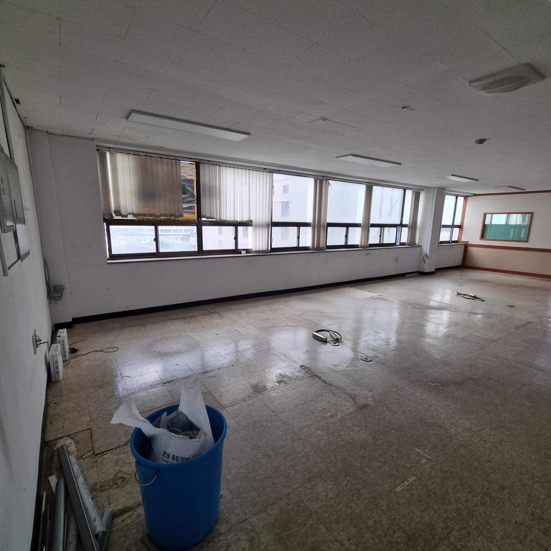 부산광역시 동구 초량동 사무실 썸네일 2