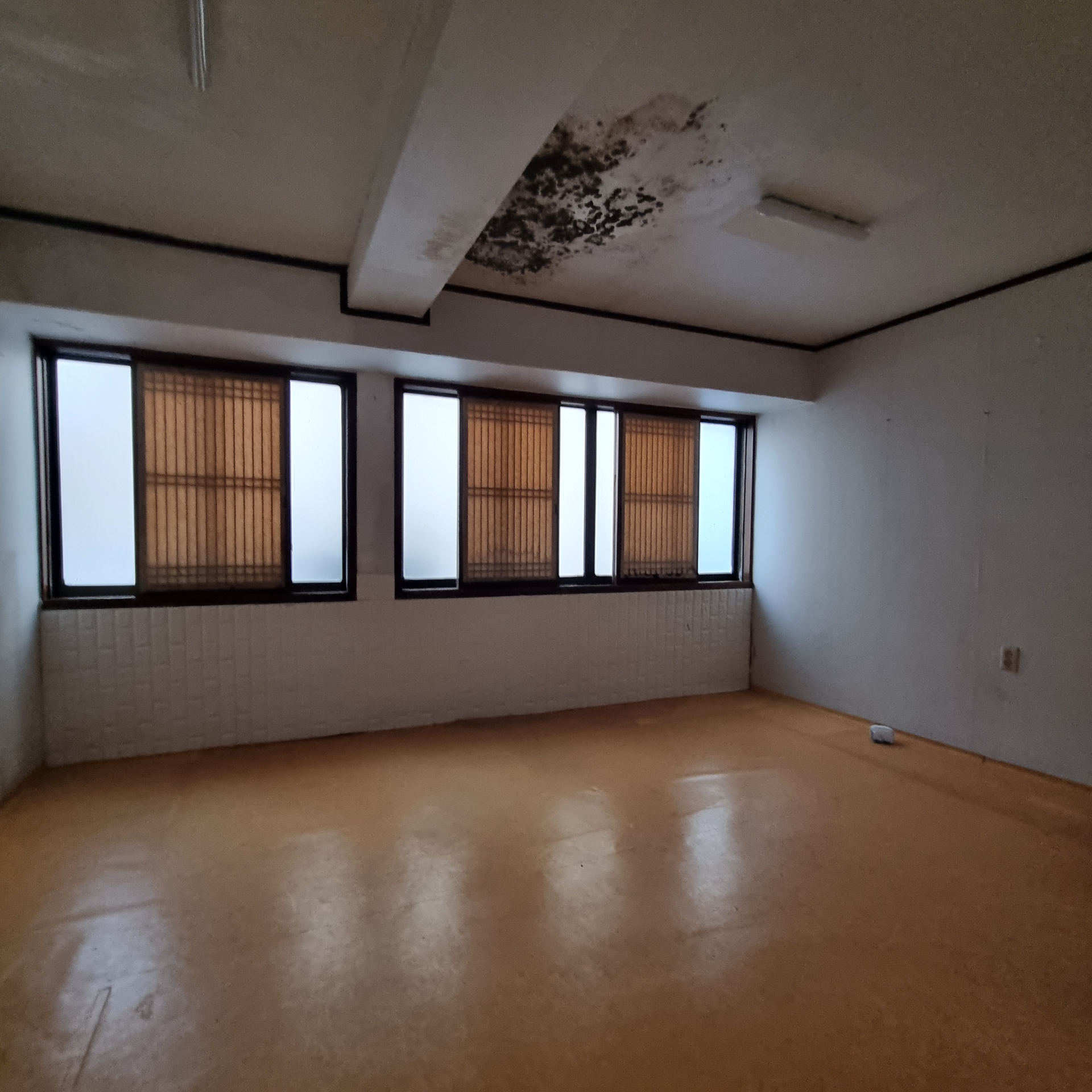 부산광역시 중구 부평동1가 상가 썸네일 6