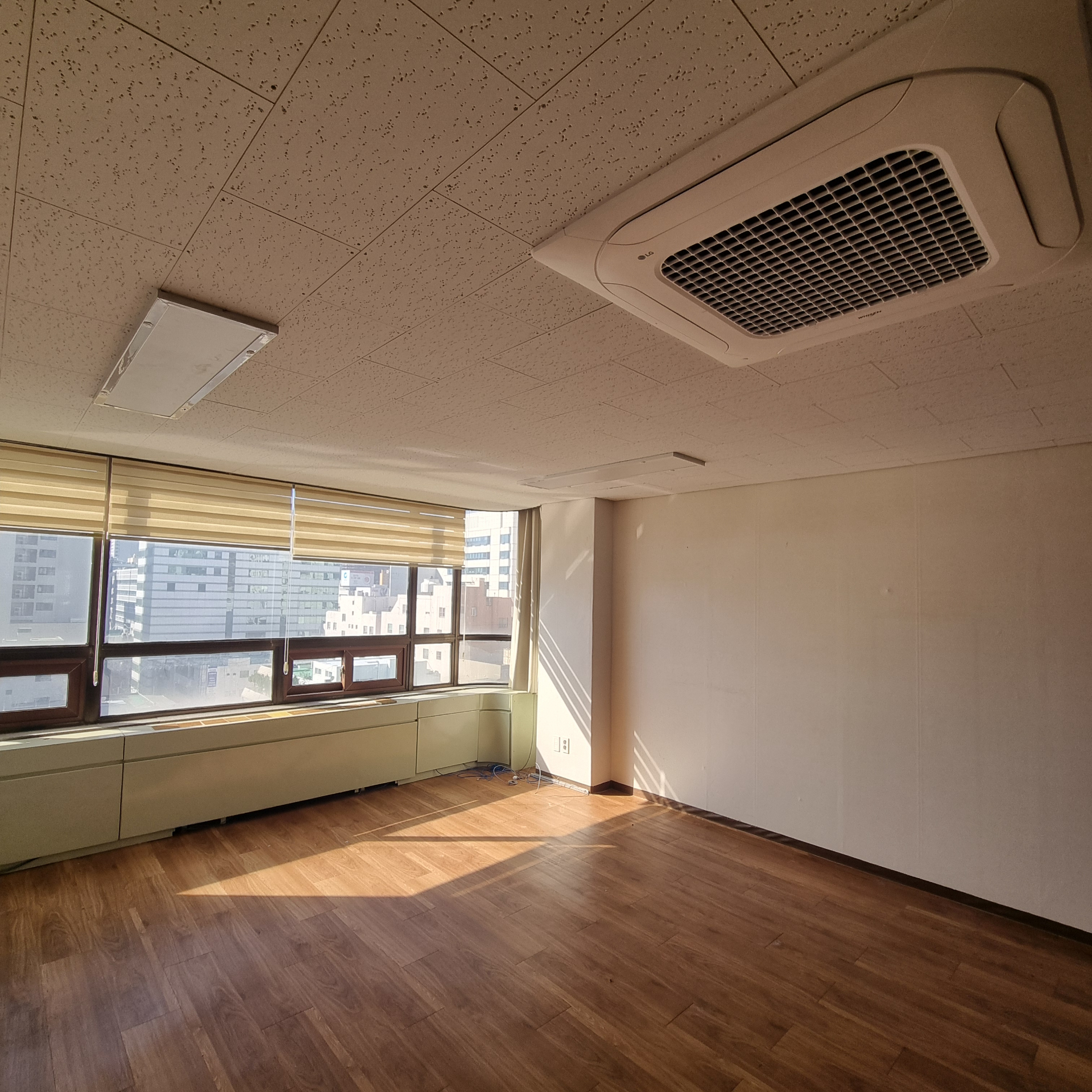 부산광역시 동구 초량동 사무실 썸네일 4