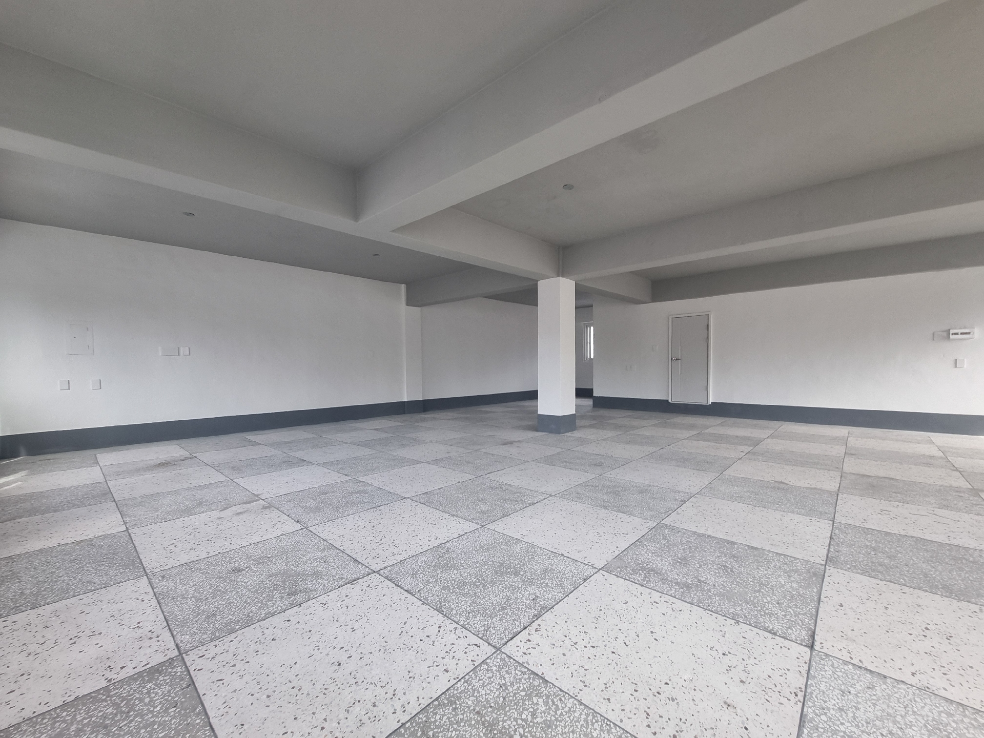 부산광역시 동구 초량동 사무실 - 1