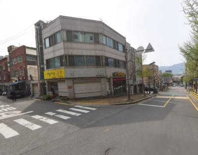 부산광역시 북구 금곡동 67-2   건물