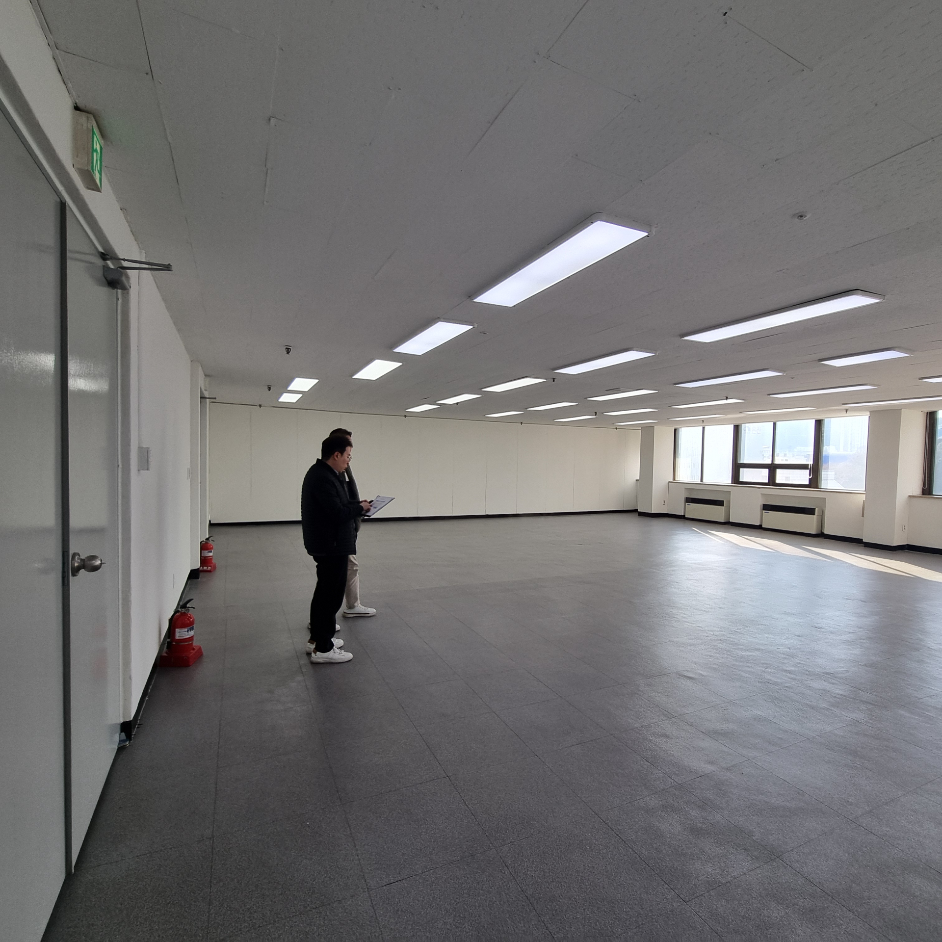 부산광역시 중구 중앙동4가 사무실 썸네일 2