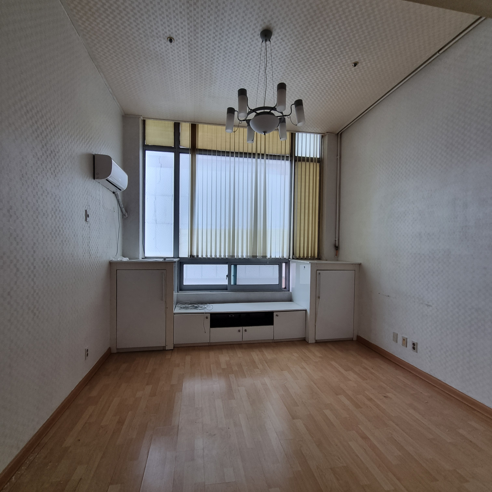 부산광역시 중구 중앙동4가 사무실 썸네일 2