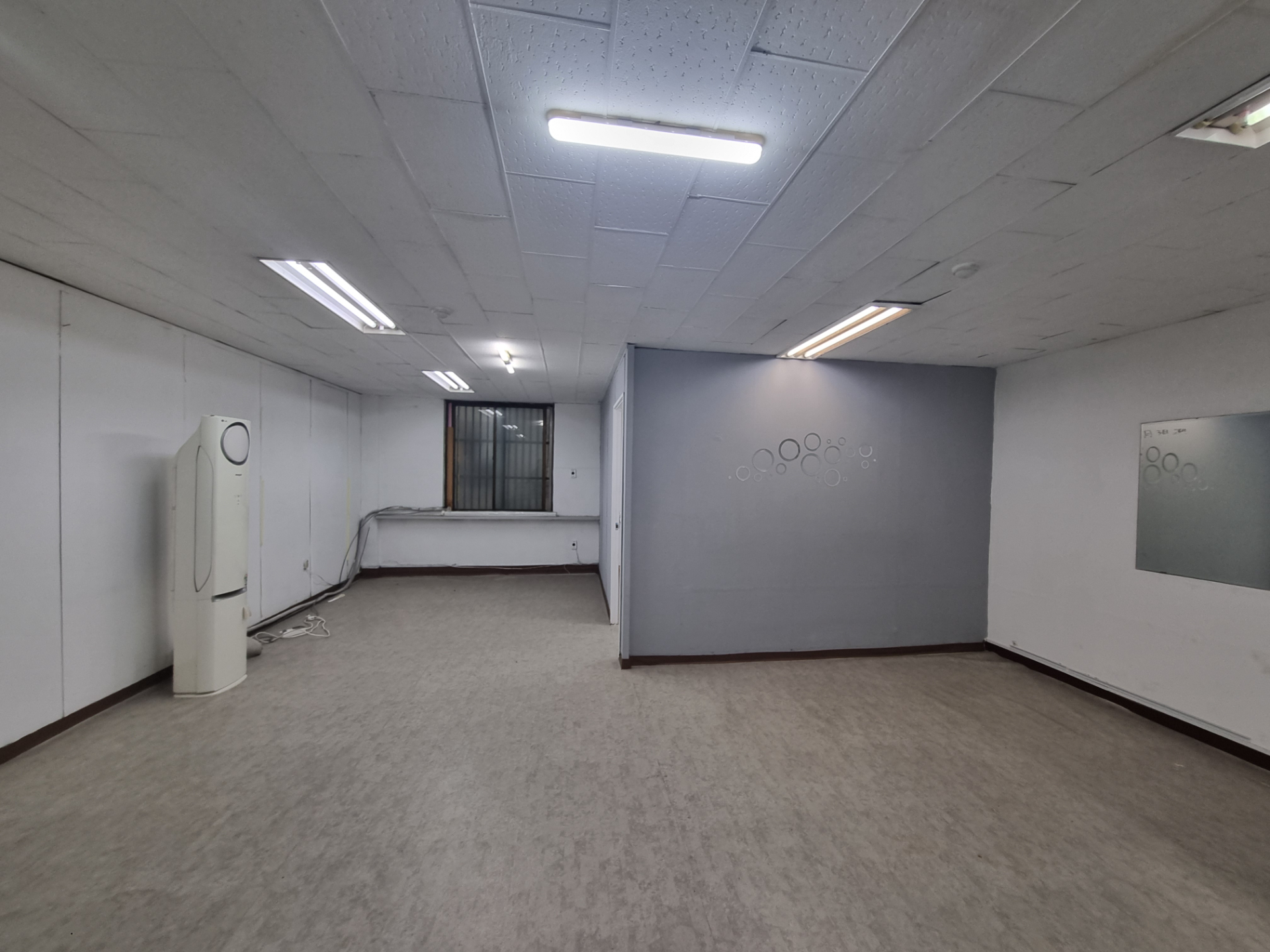 부산광역시 동구 초량동 사무실 - 1