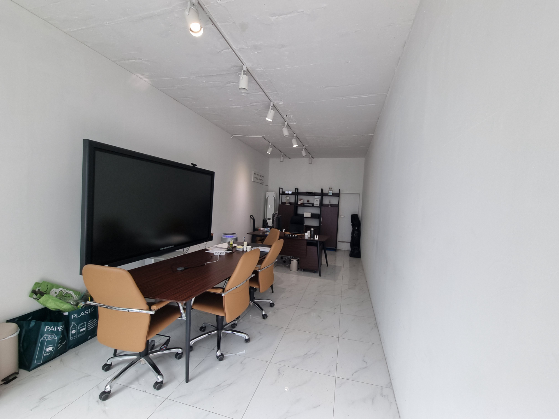 부산광역시 동구 초량동 상가 - 1